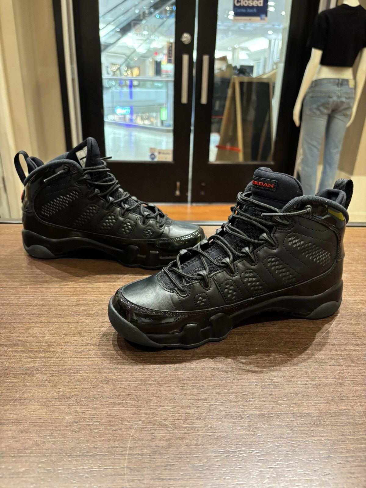 Jordan Brand Jordan 9 ‘Bred Patent’ Size US 7 / EU 40 - 2 Thumbnail