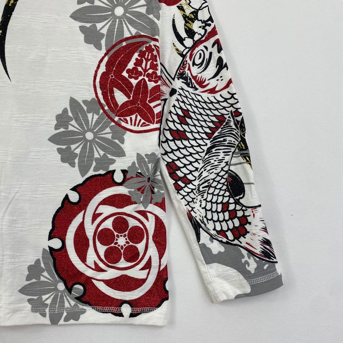 Japanese Brand × Vintage Vintage SUKAJAN KOI FISH Design Japanese Traditional Tee Size US M / EU 48-50 / 2 - 6 Thumbnail