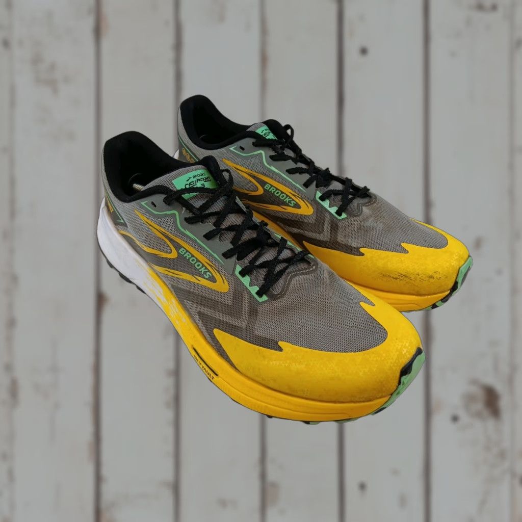 Brooks Brooks Catamount Sneaker Men 15 Lemon Chrome Sedona Sage Yellow Breathable Cushioned D Rubber Cleat Shoe Size US 14 / EU 47 - 1 Thumbnail