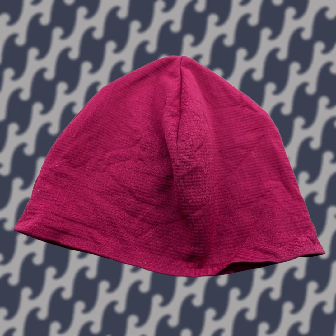 Vintage Norrona Lyngen Powerstretch Pro Beanie Hat S Cap Red Lightweight Outdoor Unisex Adults 90s Size ONE SIZE - 1 Thumbnail