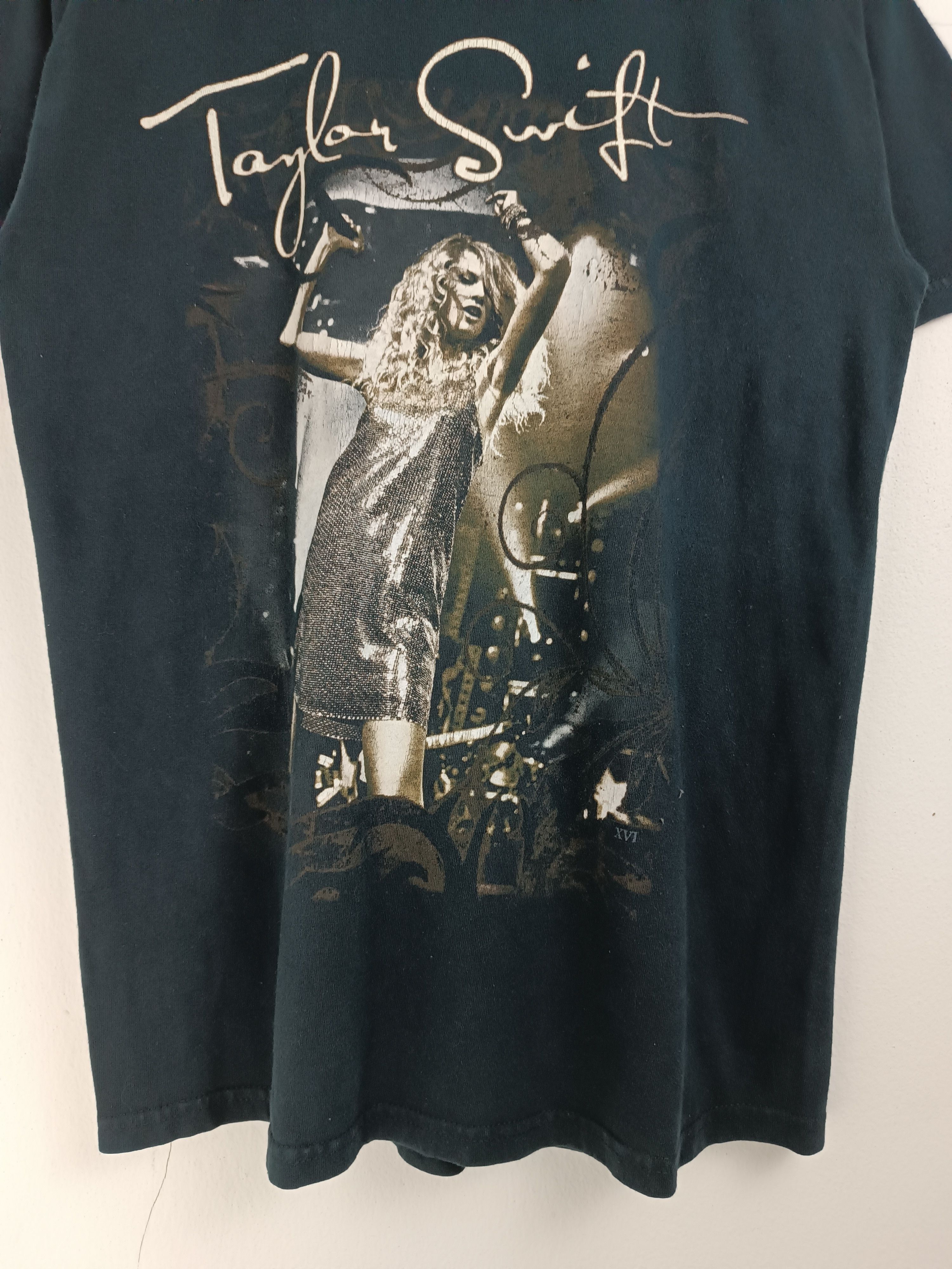 Rap Tees VINTAGE TAYLOR SWIFT TOUR TEE swifties harry styles Size US S / EU 44-46 / 1 - 9 Thumbnail