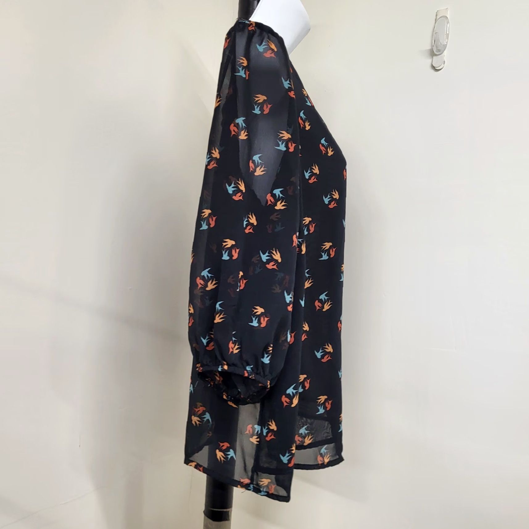 Bell A.N.A Blouse Women's M Black Sheer Bell Sleeve Bird Print Peasant Boho Blouse / Bohemian Shirt Men/Women? Size M / US 6-8 / IT 42-44 - 2 Thumbnail