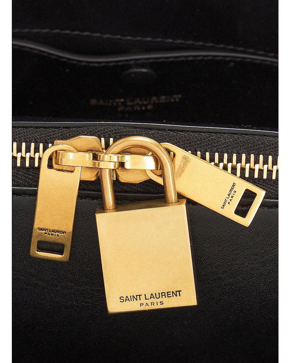 Saint Laurent Paris o1w1db10526 763478 Size: OS / Sac De Jour Patent Handbag Size ONE SIZE - 7 Thumbnail