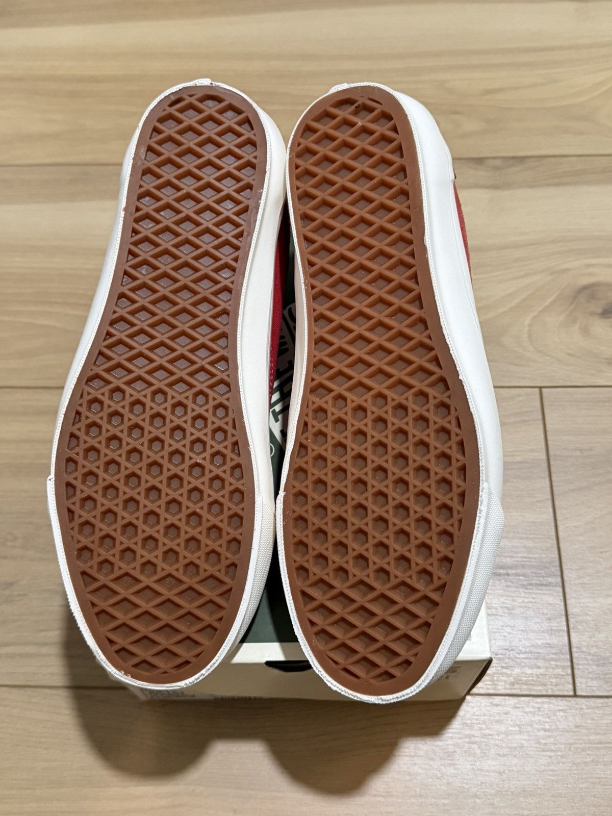 Notre × Vans Vans Notre Mars Red Marshmallow Size US 9 / EU 42 - 4 Thumbnail