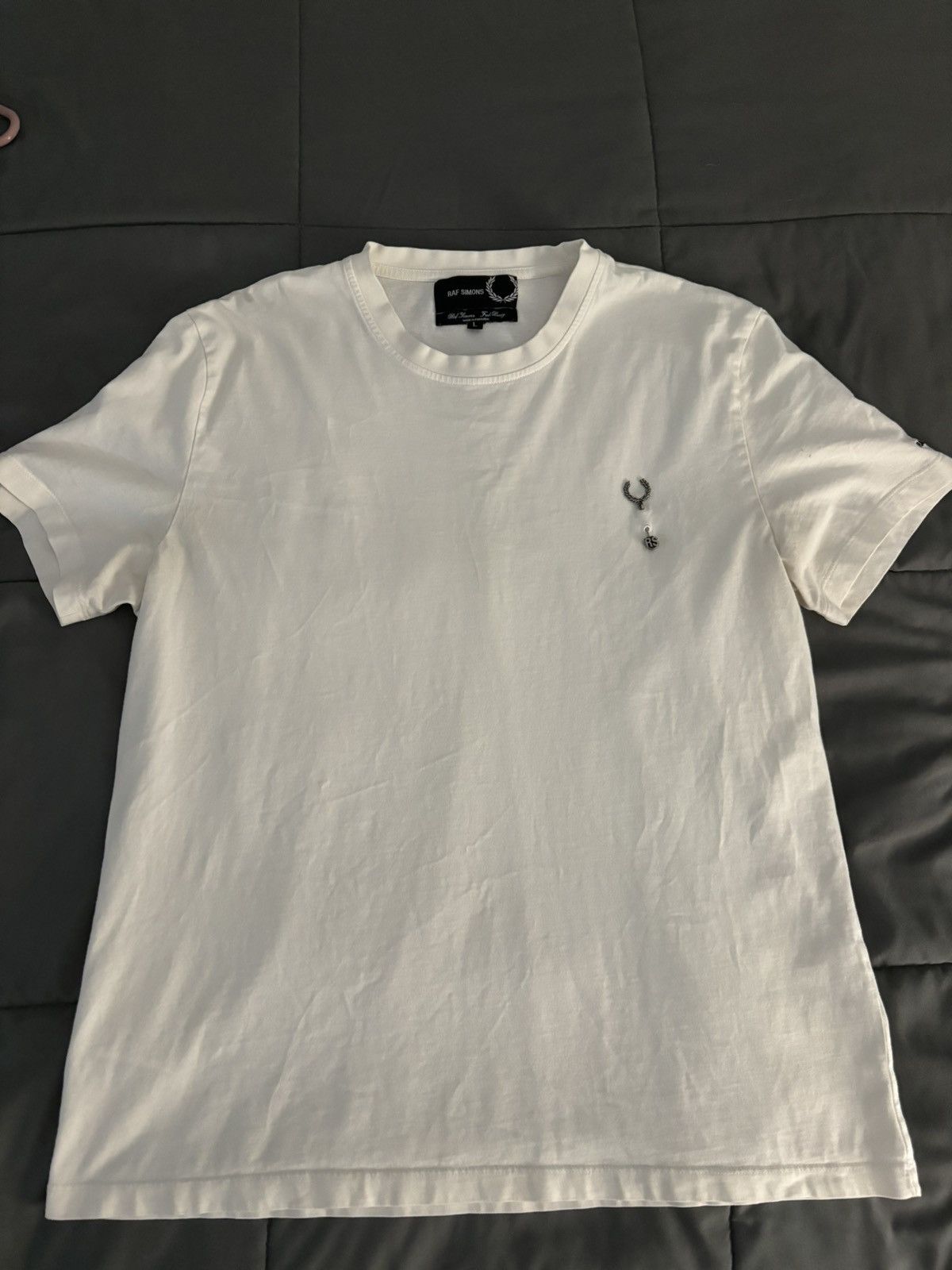Raf Simons Raf Simon’s Pin T shirt Size US L / EU 52-54 / 3 - 1 Thumbnail