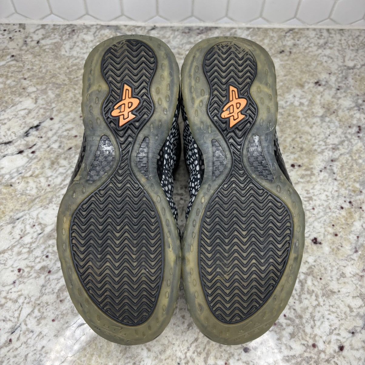Nike × atmos Size 9.5 - Nike Air Foamposite One Prm Safari CLEAN No Box Size US 9.5 / EU 42-43 - 12 Thumbnail