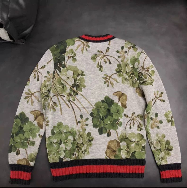 Gucci Gucci Men's and women's same geranium sweatshirt 2501-Nexta Size US XS / EU 42 / 0 - 4 Thumbnail