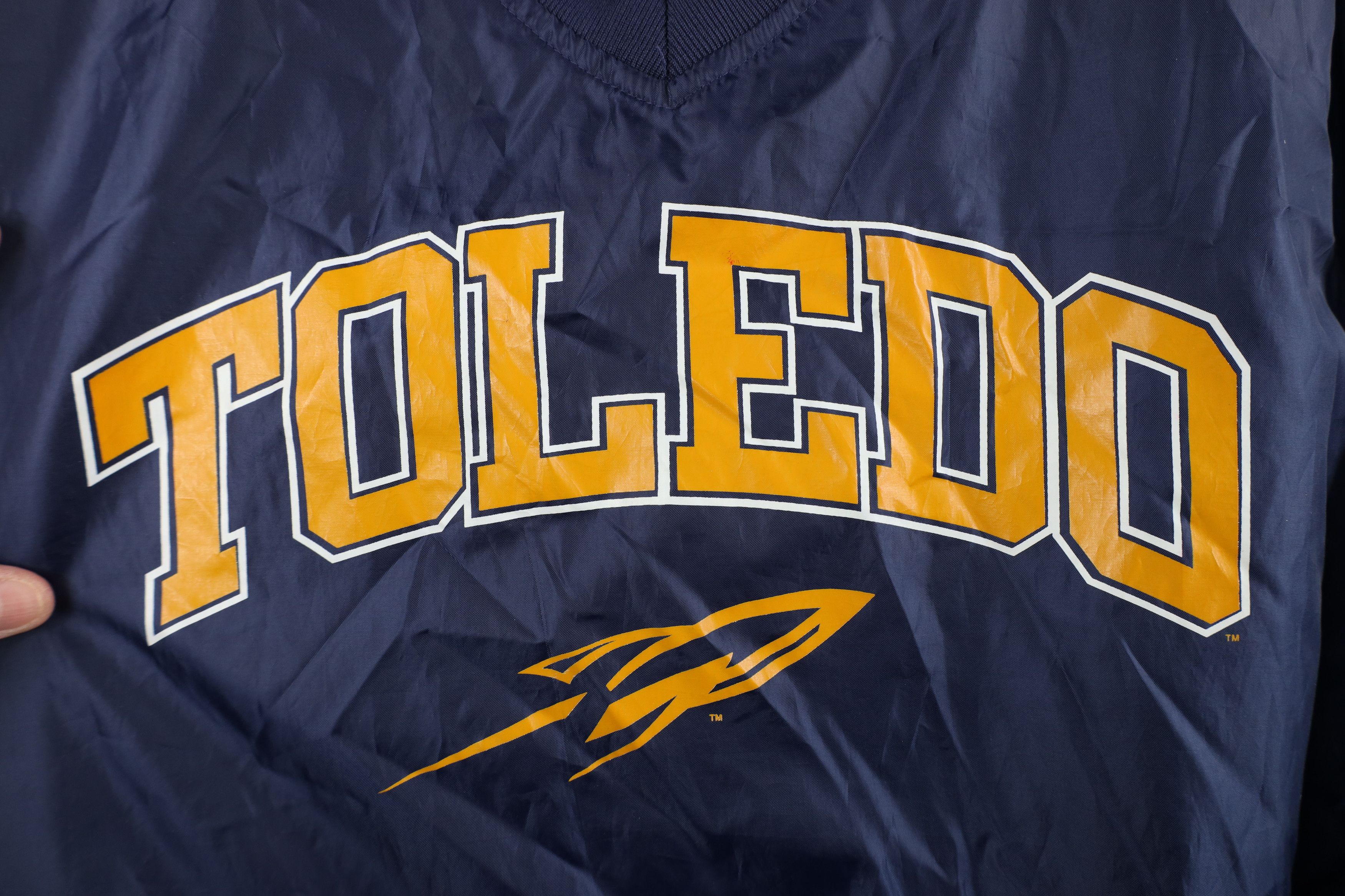 Vintage Vintage 90s University of Toledo Pullover Windbreaker Jacket Size US M / EU 48-50 / 2 - 4 Thumbnail