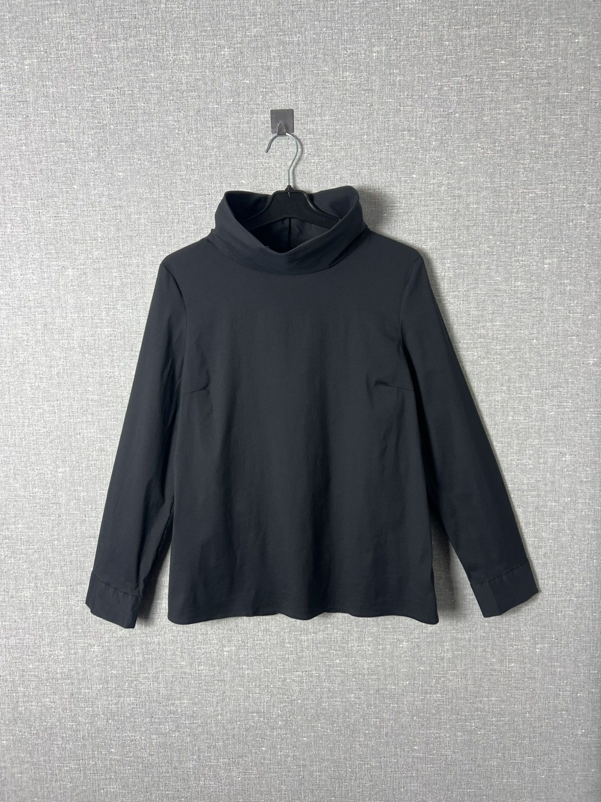 Prada Prada High Neck Long Sleeve Blouse Shirt Back Button Detail Size M / US 6-8 / IT 42-44 - 1 Thumbnail