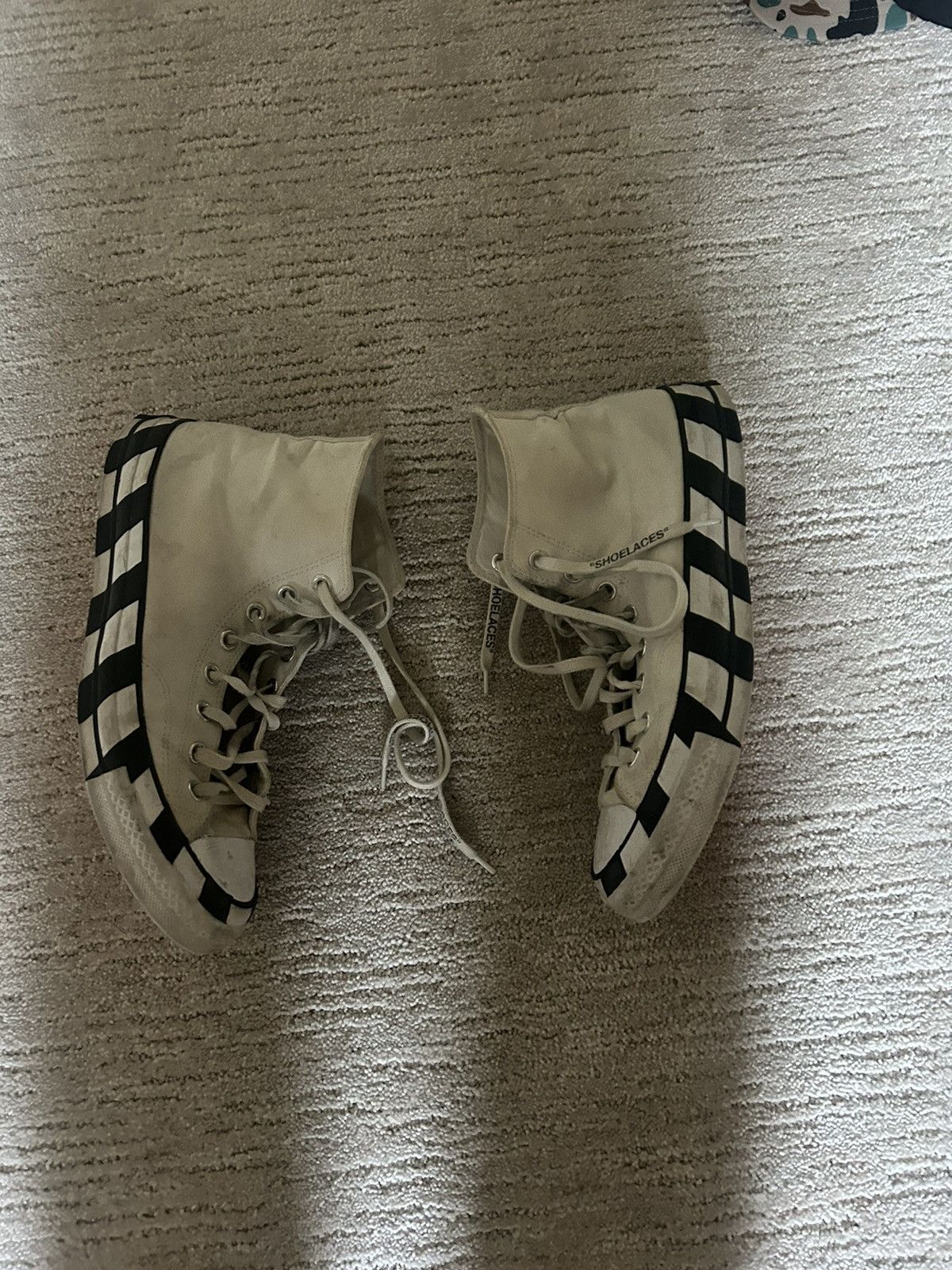 Converse × Off-White Converse Chuck Taylor All Star 70 Hi Off White Size US 10 / EU 43 - 1 Thumbnail