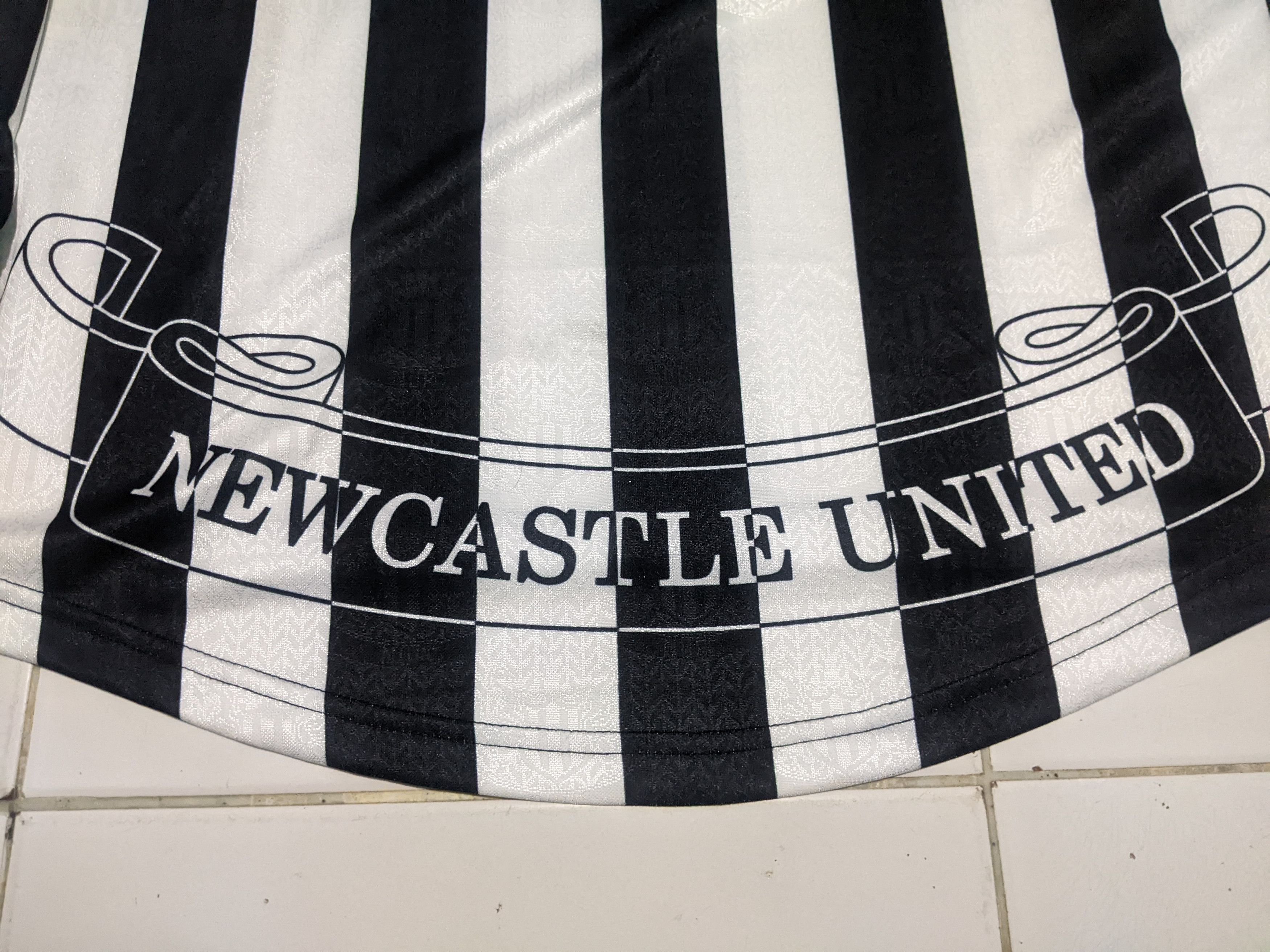 Adidas Newcastle united 1998 home Shearer Jersey football shirt Size US XL / EU 56 / 4 - 12 Thumbnail