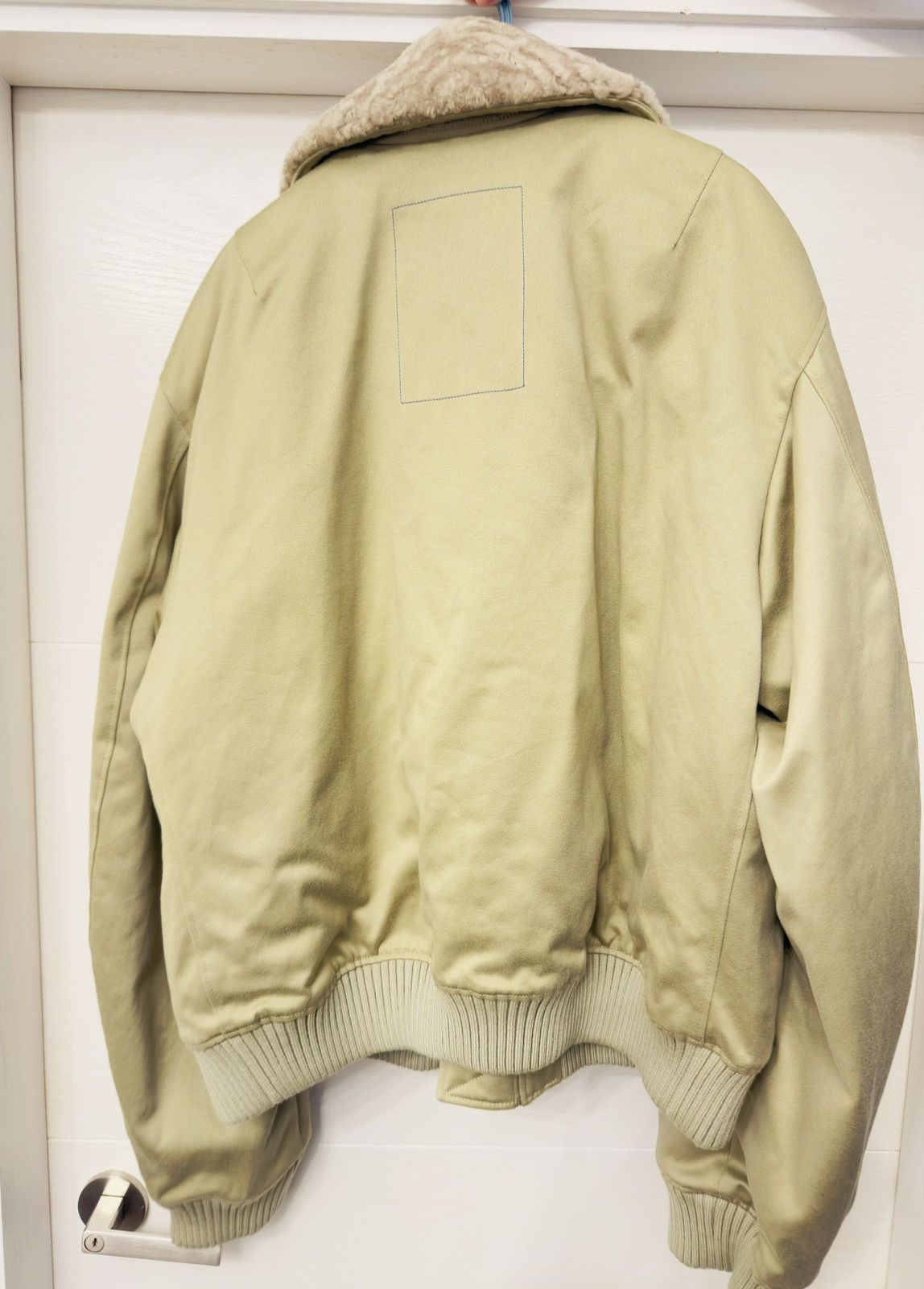 Burberry Burberry Shearling Trim collar bomber jacket size XL Size US XL / EU 56 / 4 - 3 Thumbnail
