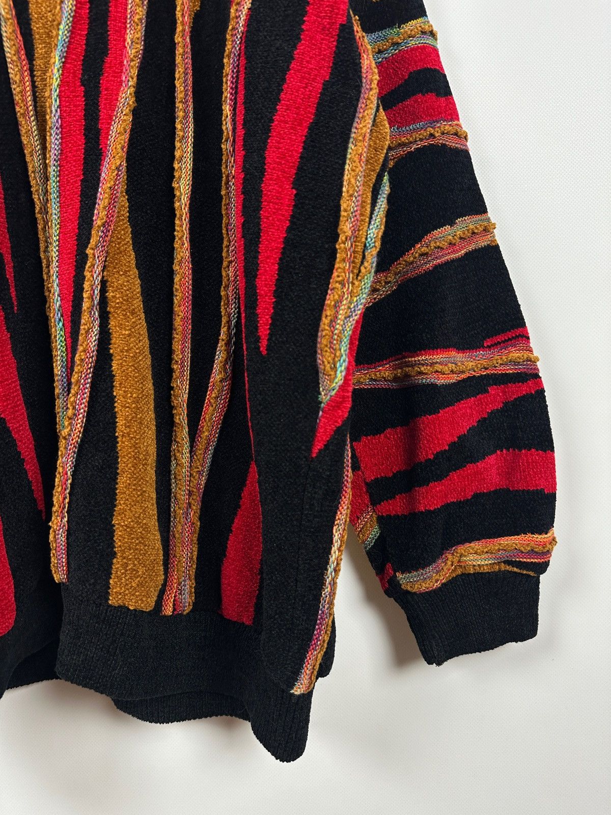 Tundra Canada Vintage Tundra Canada 3D Knit Coogi Style Sweater Size US XXL / EU 58 / 5 - 7 Thumbnail