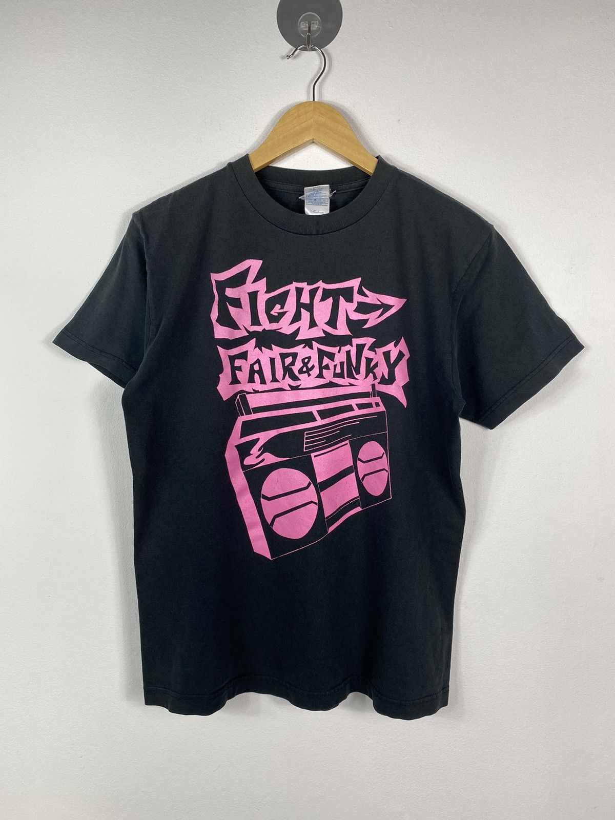 Vintage Vintage Fight Fair & Funky Japanese Brand T-shirt Size US M / EU 48-50 / 2 - 1 Thumbnail