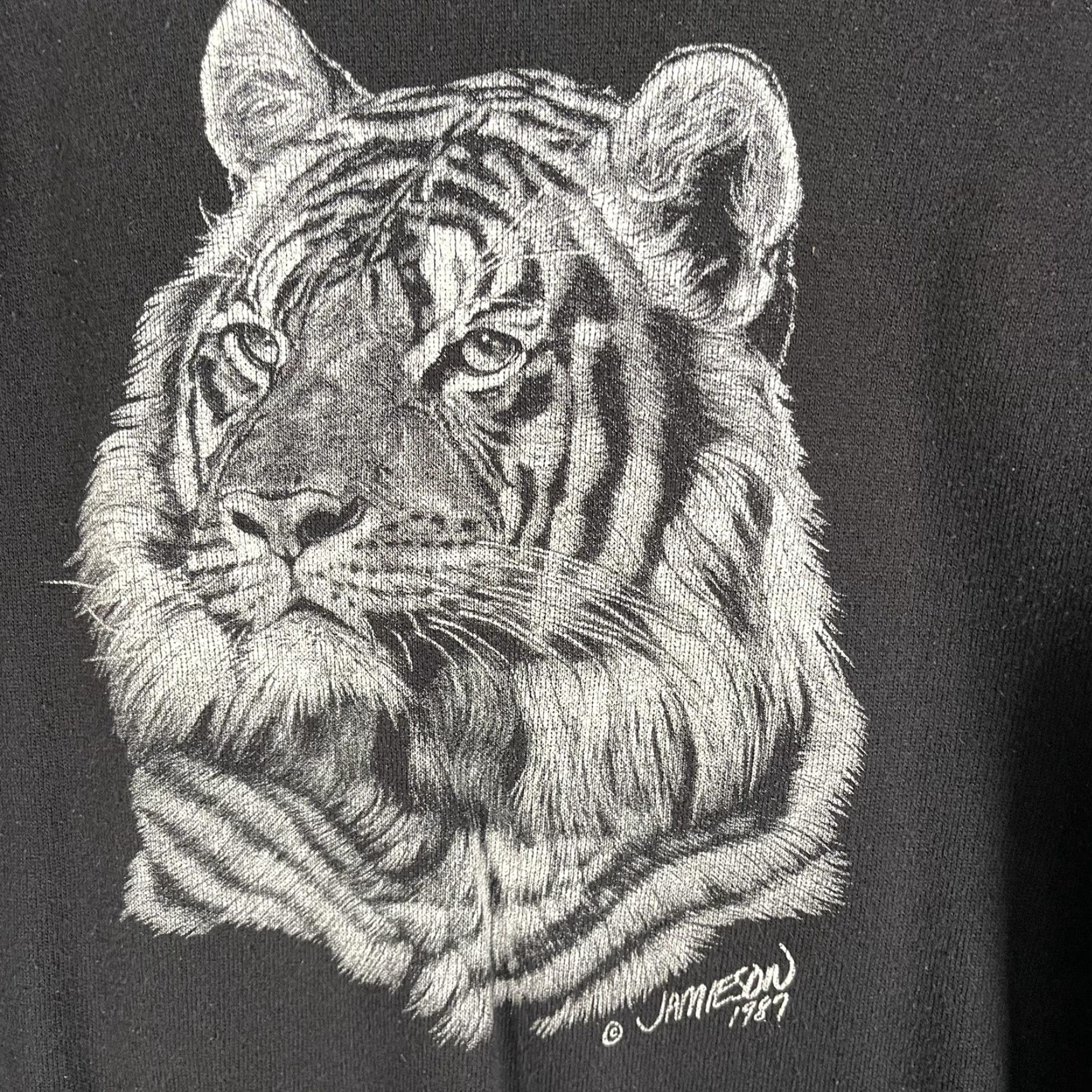 Hanes VINTAGE Hanes Sweatshirt Mens M Black Tiger Graphic Crewneck USA 80s Size US M / EU 48-50 / 2 - 3 Thumbnail