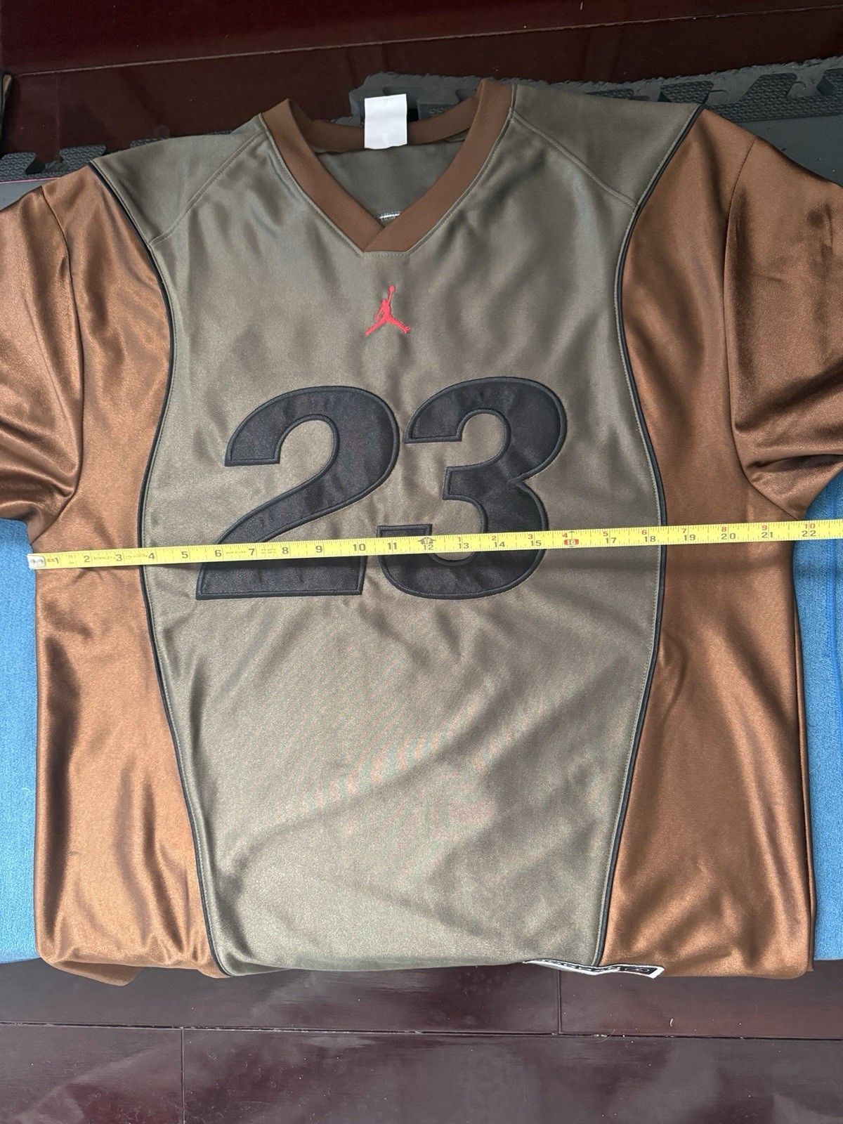Jordan Brand × Supreme Warm Up Jersey Olive Size Medium Size US M / EU 48-50 / 2 - 9 Thumbnail