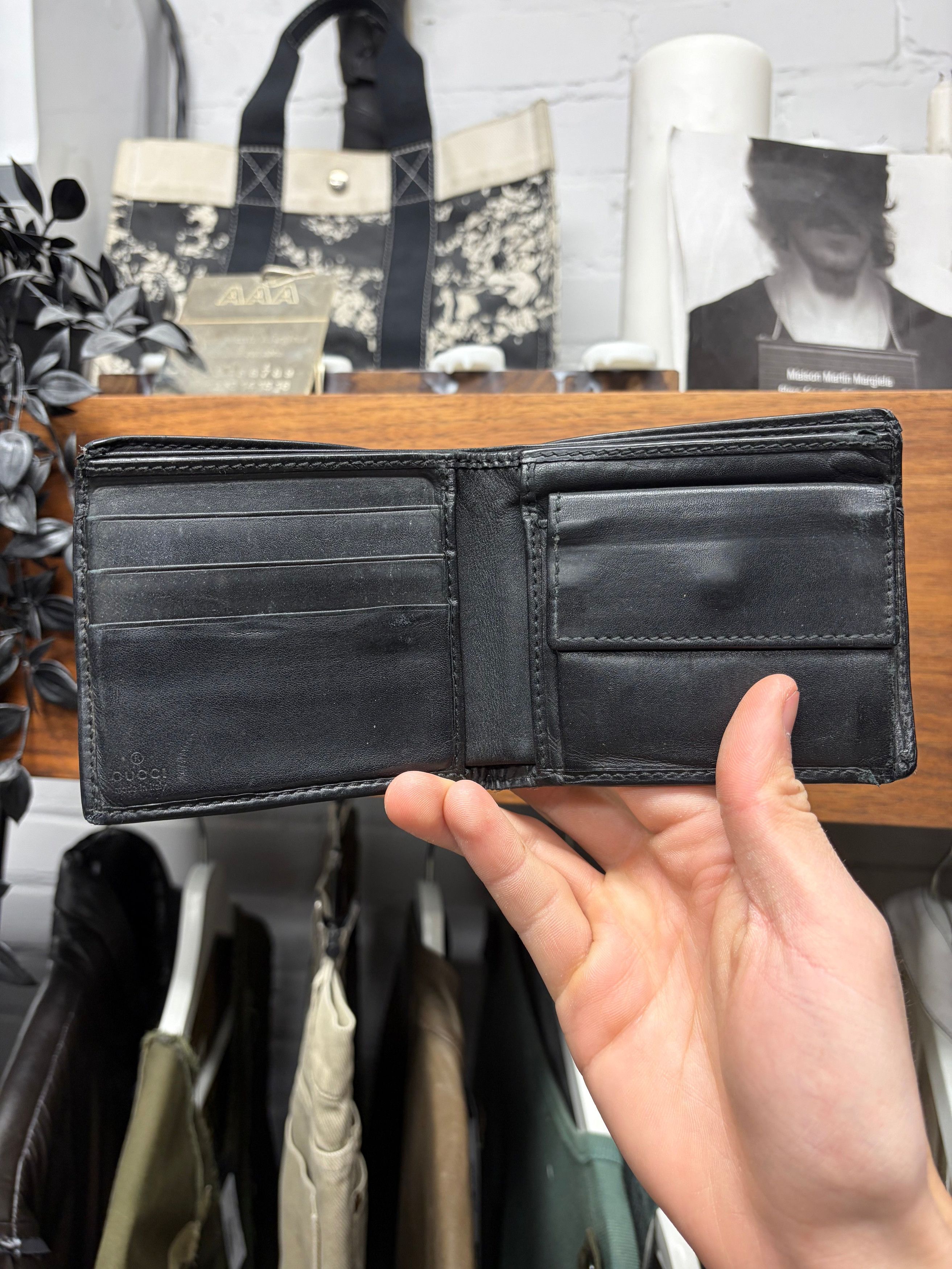 Gucci Vintage Gucci ‘GG Interlock Logo’ Black Calfskin Leather Bifold Wallet Size ONE SIZE - 2 Thumbnail