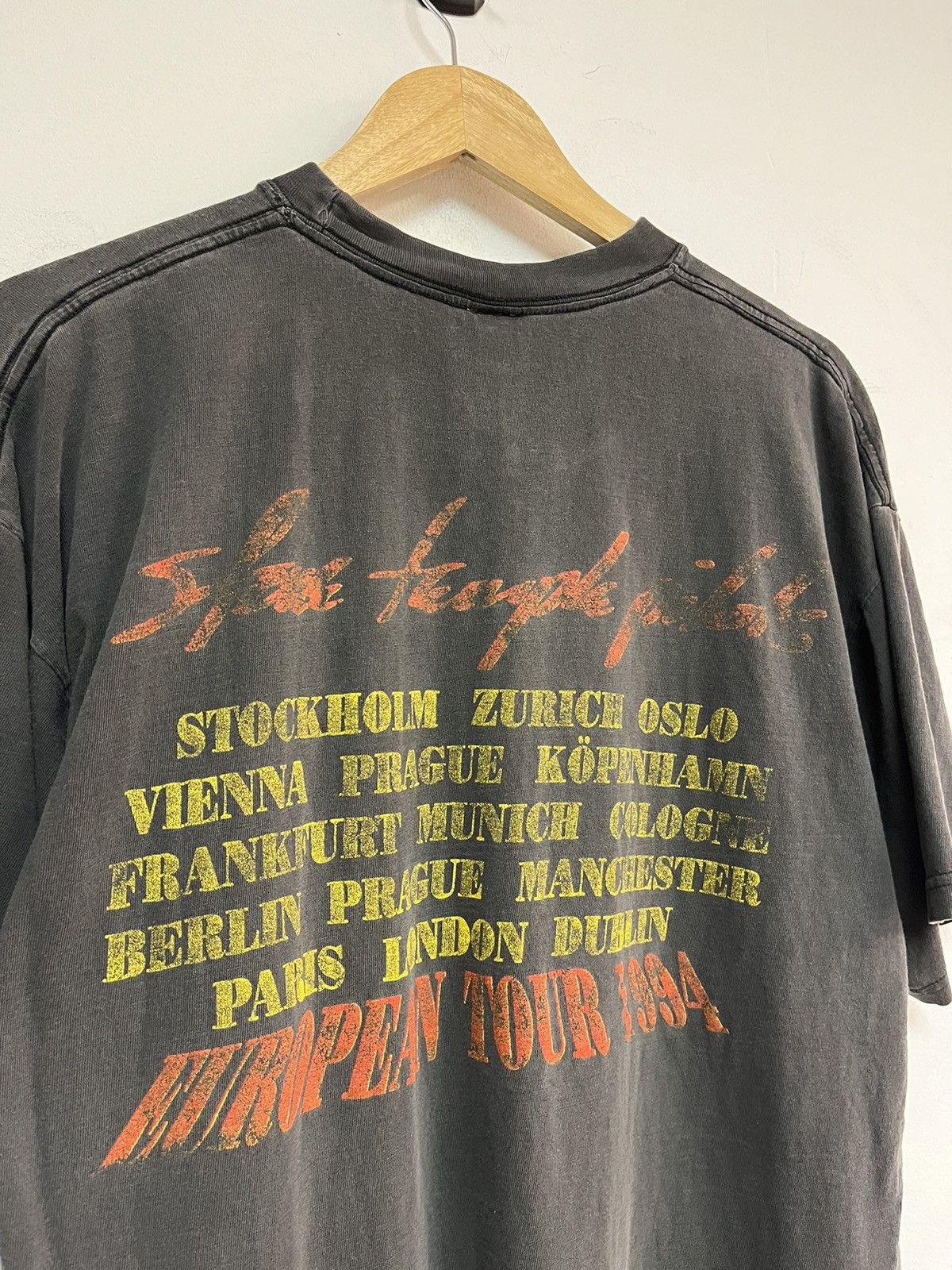 Band Tees 1994 Stone Temple Pilots Tee Size US XL / EU 56 / 4 - 5 Thumbnail