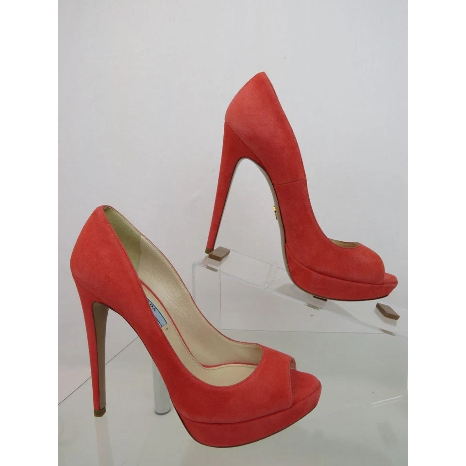Prada PRADA 1KP150 CORAL SUEDE GOLD LOGO PLATFORM PUMPS 37.5 ITALY Size US 7.5 / IT 37.5 - 8 Thumbnail