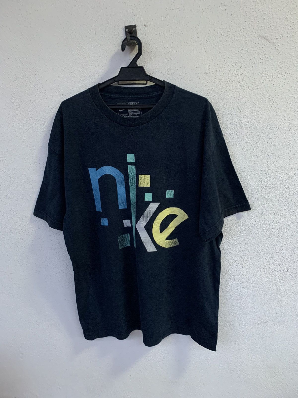 Vintage Y2K Nike Big Spell Out