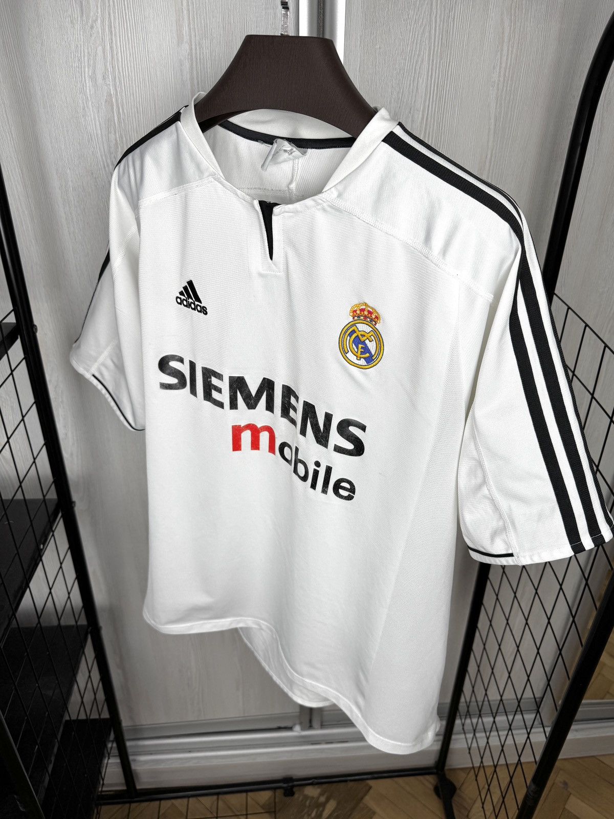 Adidas Authentic Adidas Real Madrid 2003/2004 Home Soccer Jersey XL Size US XL / EU 56 / 4 - 7 Thumbnail