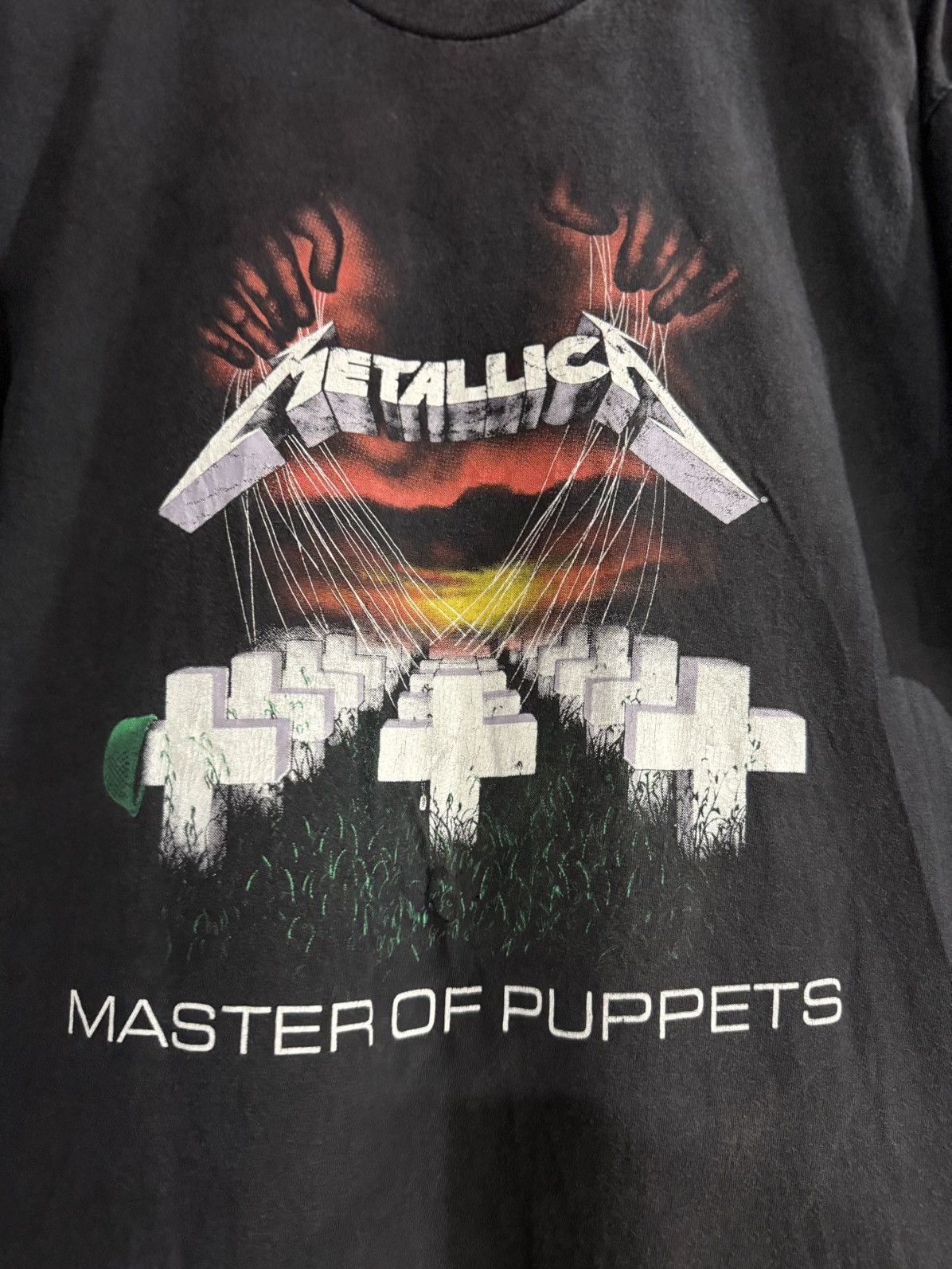 Band Tees Vintage Metallica Master Of Puppets Faded Tee Size US XL / EU 56 / 4 - 2 Thumbnail