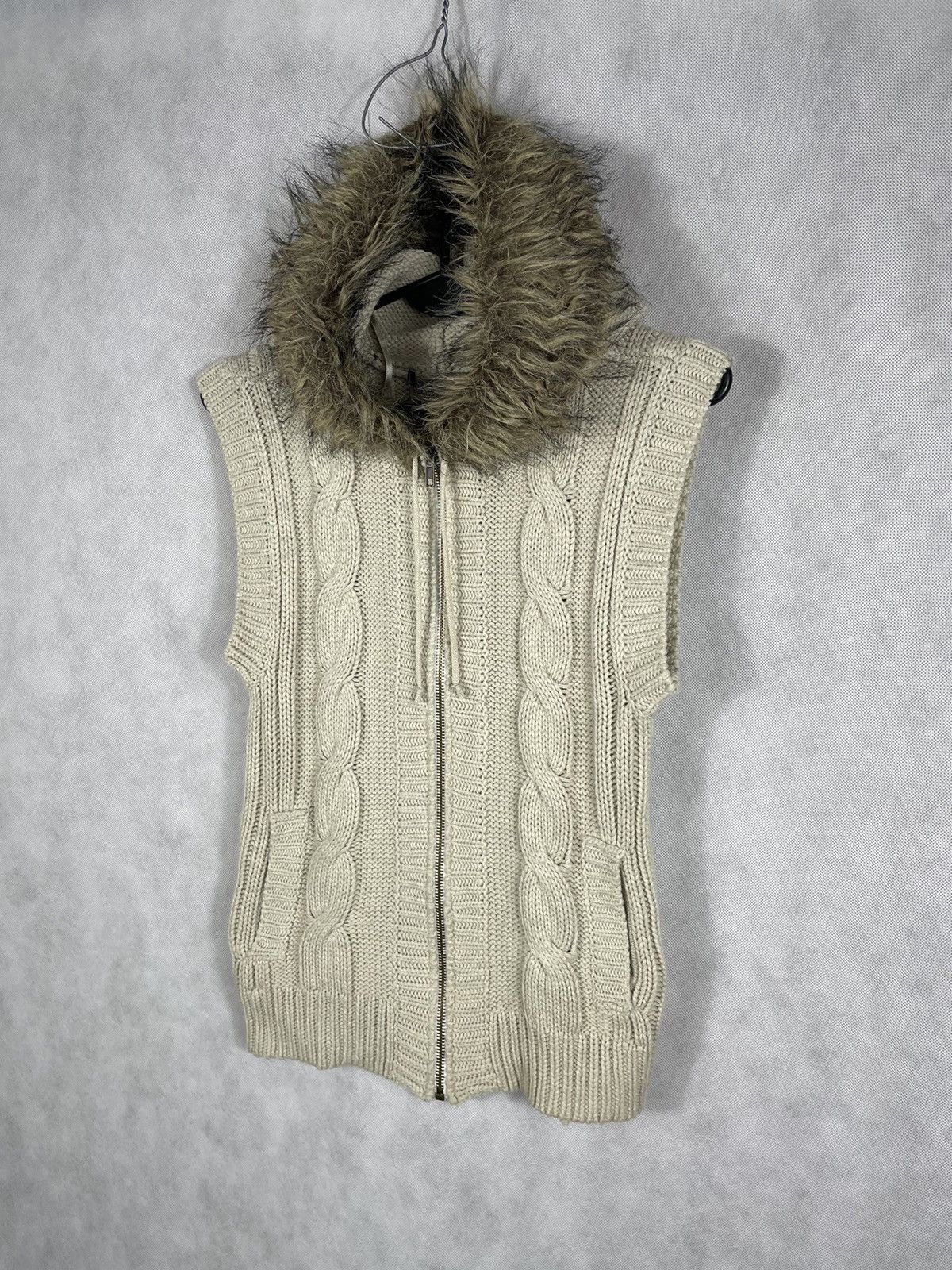 If Six Was Nine × Japanese Brand × Le Grande Bleu (L.G.B.) Vintage cable vest fur sleeveless sweater hoodie jumper zip Size US S / EU 44-46 / 1 - 2 Thumbnail