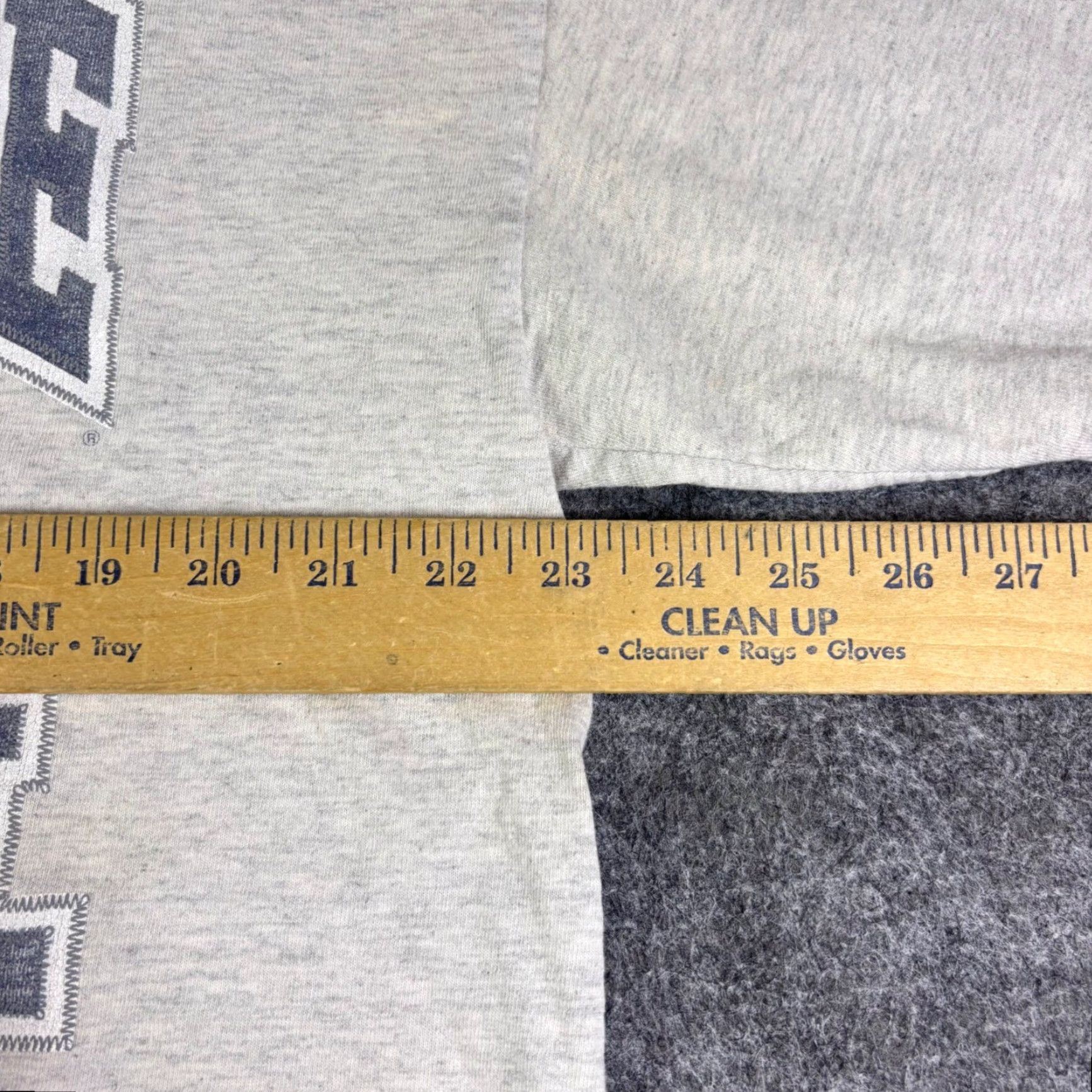 Vintage VINTAGE TNT Notre Dame Football T-Shirt 2XL Heather Grey Distressed Collegiate Shirt Mens Graphics Tee 1990s Big & Tall Size US XXL / EU 58 / 5 - 4 Thumbnail