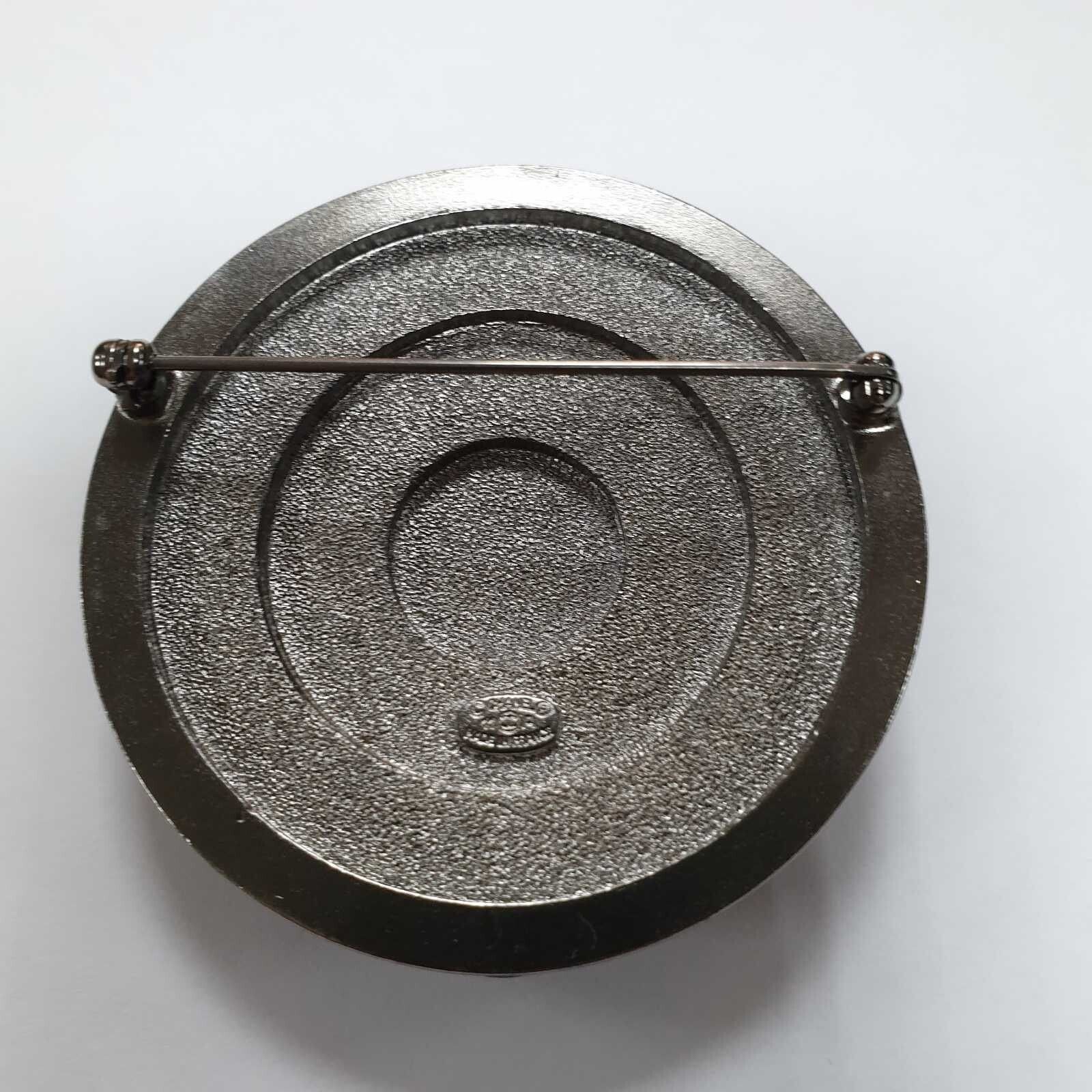 Chanel Chanel 11A round brooch Size ONE SIZE - 3 Thumbnail