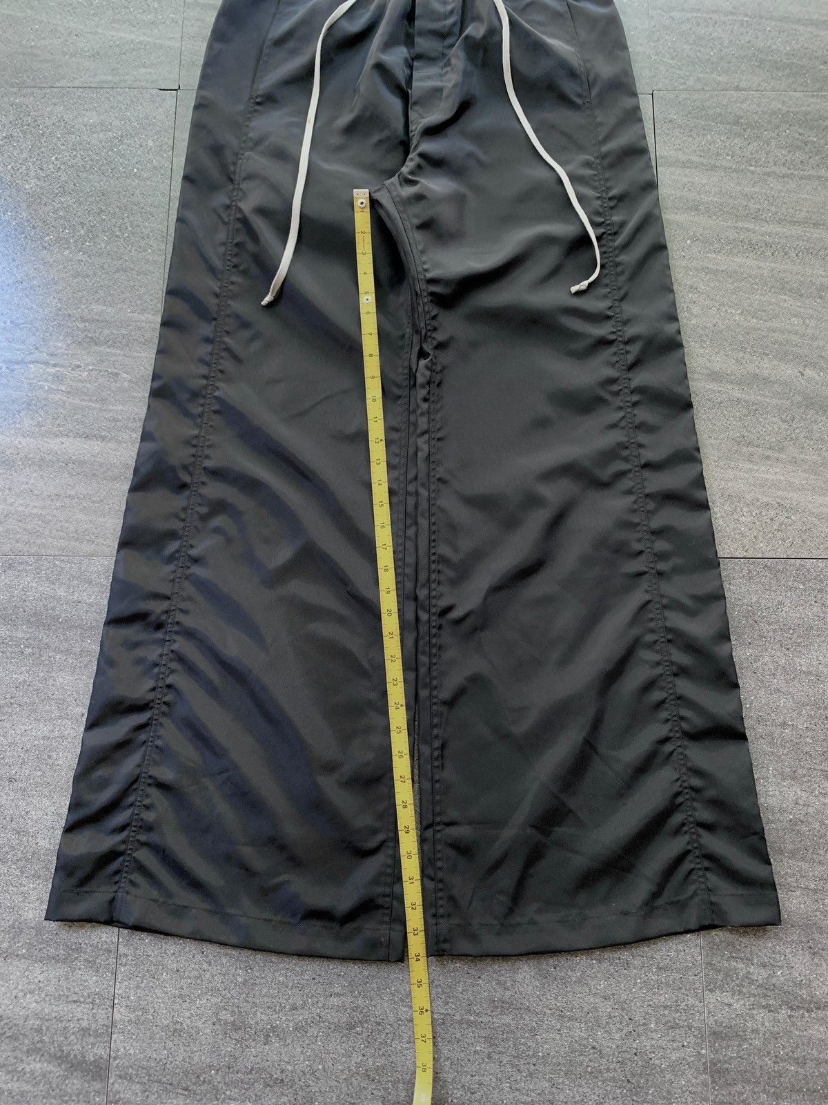 Rick Owens FREE TAX! Nylon Wideleg Pusher Pants Size US 34 / EU 50 - 20 Thumbnail