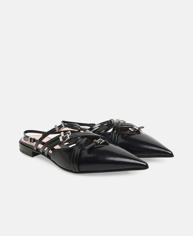 Ballerina flat with straps