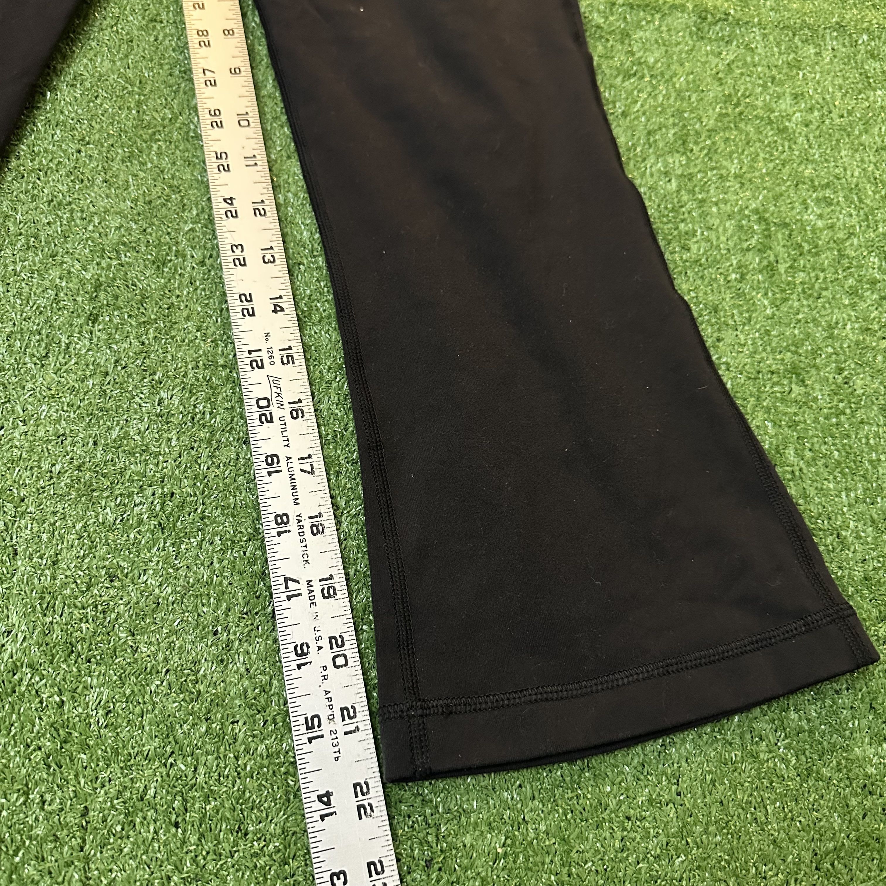 Lululemon Black/Blue Lululemon Capri Leggings Size 28" / US 6 / IT 42 - 2 Thumbnail
