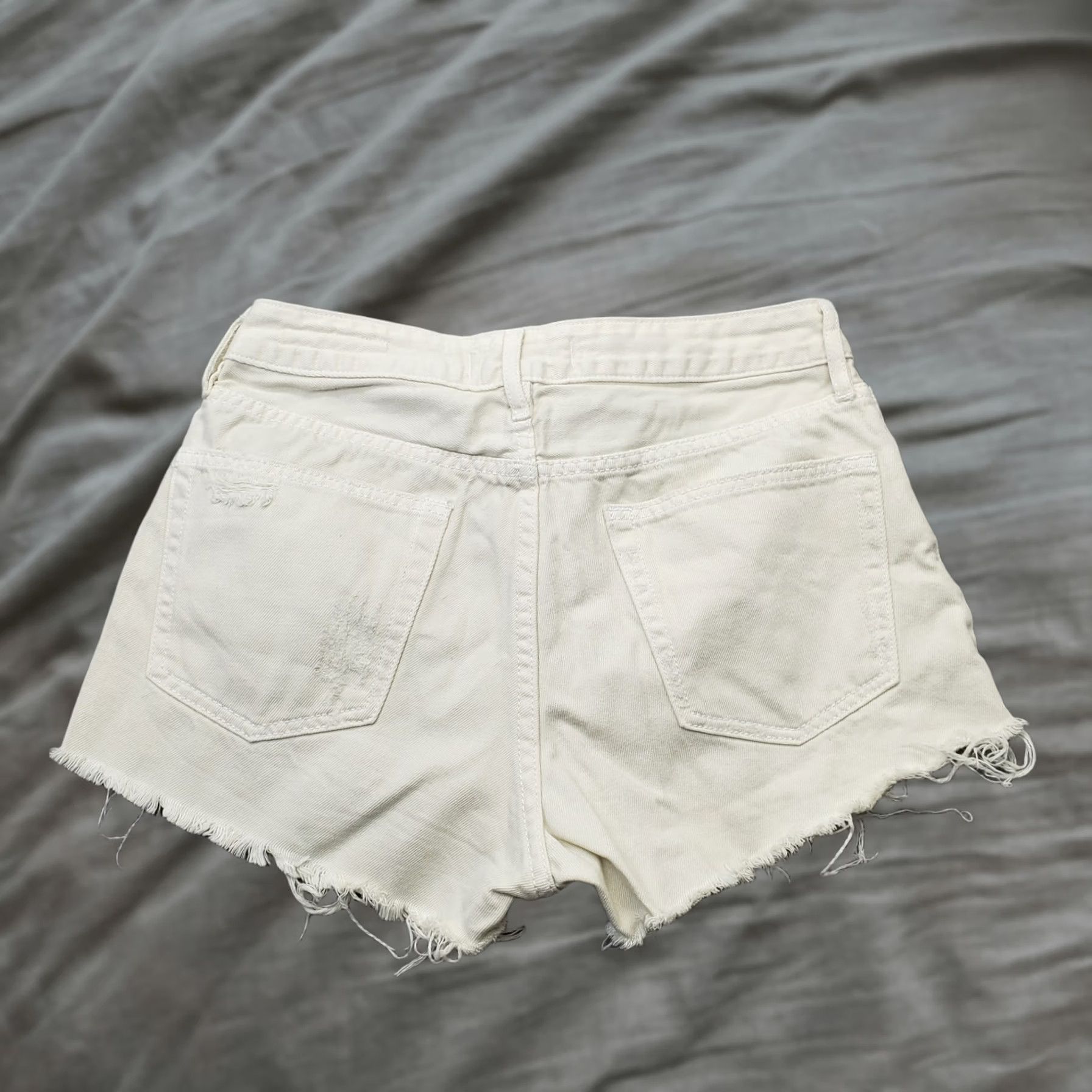 Pacsun PacSun Womens 25 White Denim Light Wash Distressed Mid-Rise Cut-Off Jean Shorts Size 42" / US 20 - 1 Thumbnail