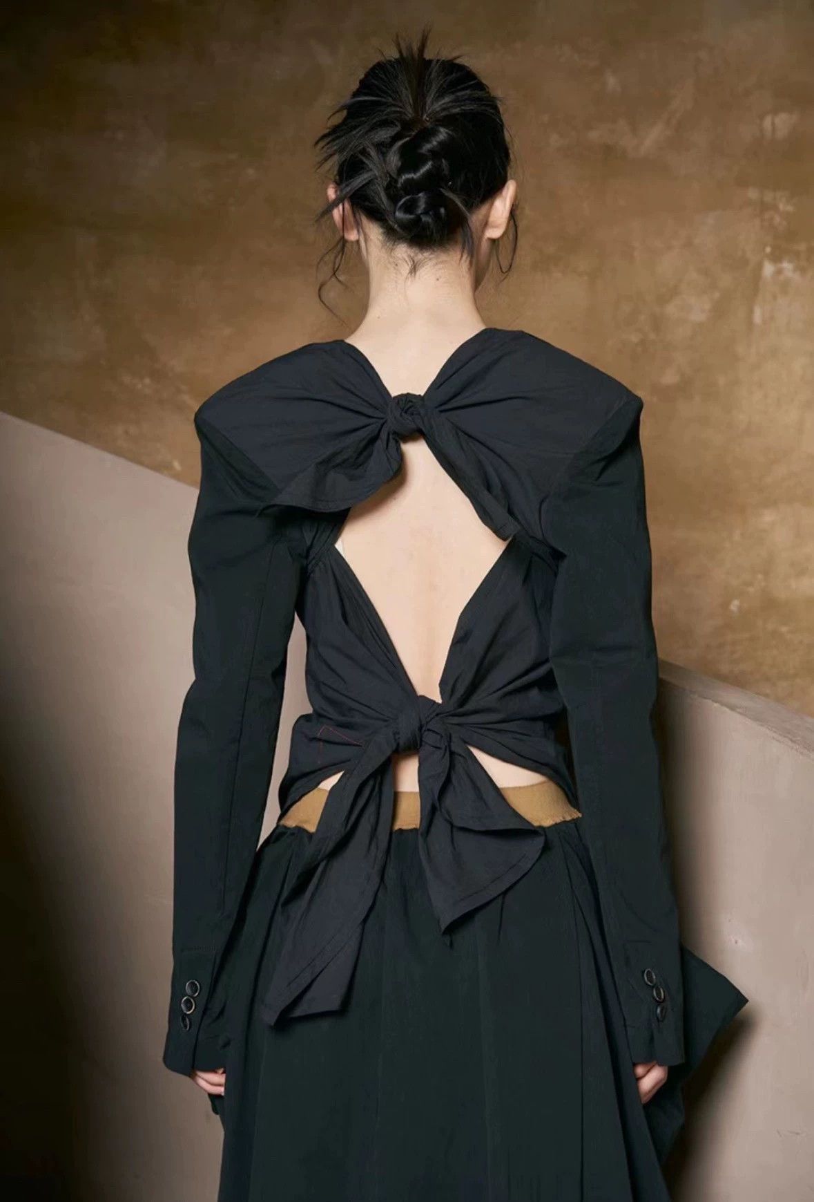 Uma Wang uma wang bow backless top new with tags M Size M / US 6-8 / IT 42-44 - 1 Thumbnail