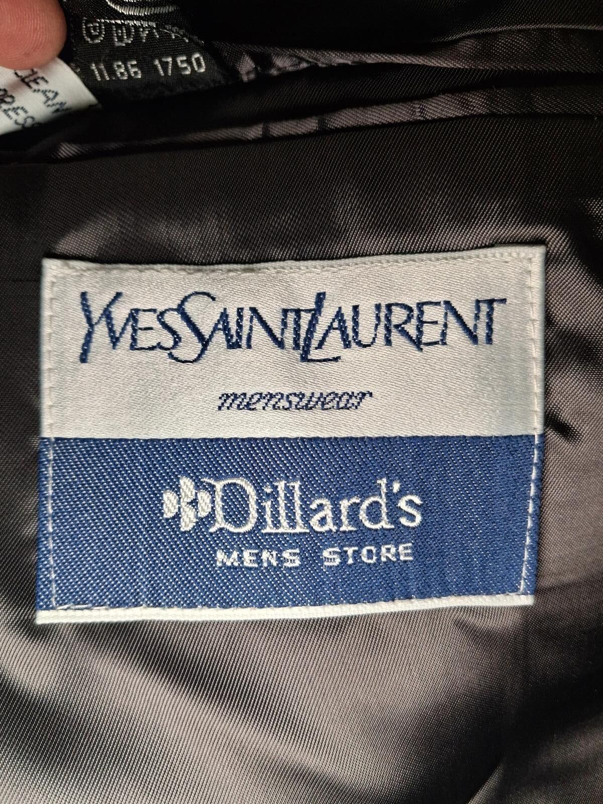 Yves Saint Laurent Yves Saint Laurent Sport Coat 42L Gray Striped Sharkskin Size 42L - 2 Thumbnail