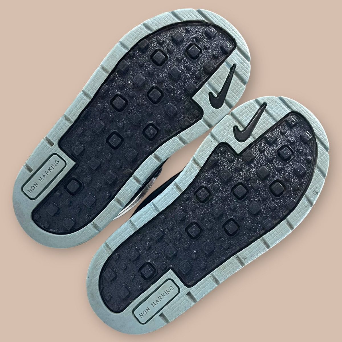 Nike ACG Nike Woodside 2 High TD "Dark Obsidian" Size US 5 / EU 37 - 16 Thumbnail