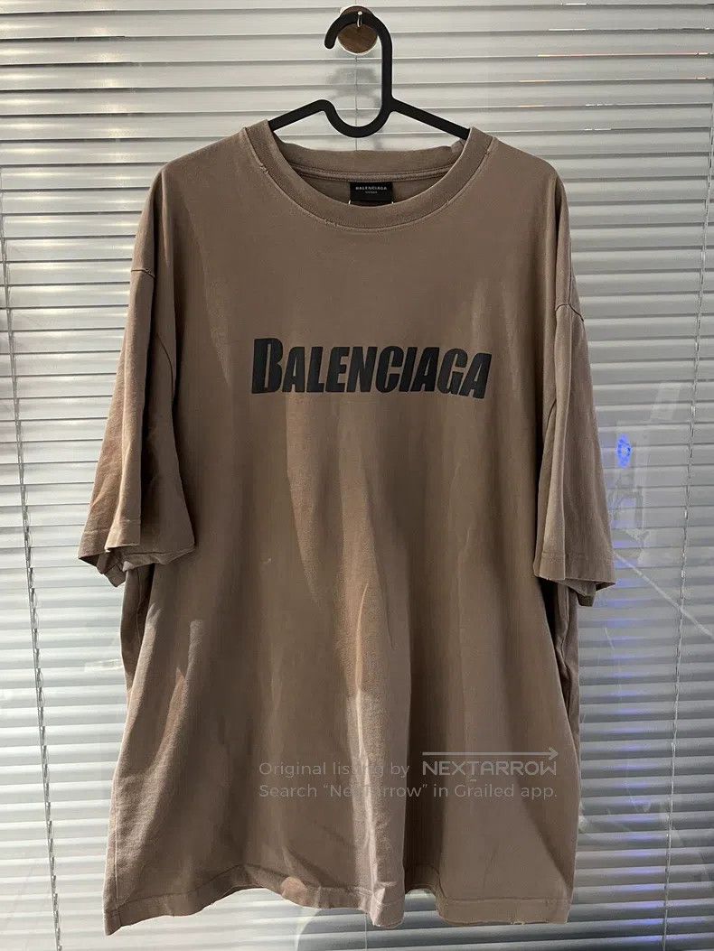 Balenciaga Balenciaga Destroyed Letter Logo Short Sleeve Size US XS / EU 42 / 0 - 1 Thumbnail