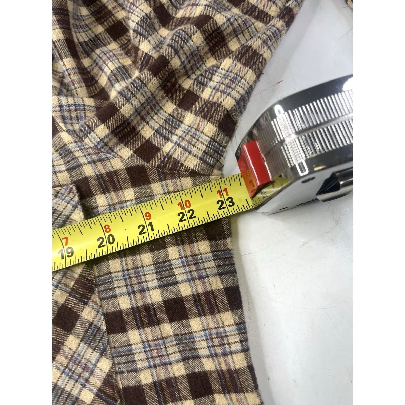 Vintage VINTAGE Woolrich Shirt Western Plaid Wool Flannel Pearl Snap Brown Men Large USA Size US L / EU 52-54 / 3 - 6 Thumbnail