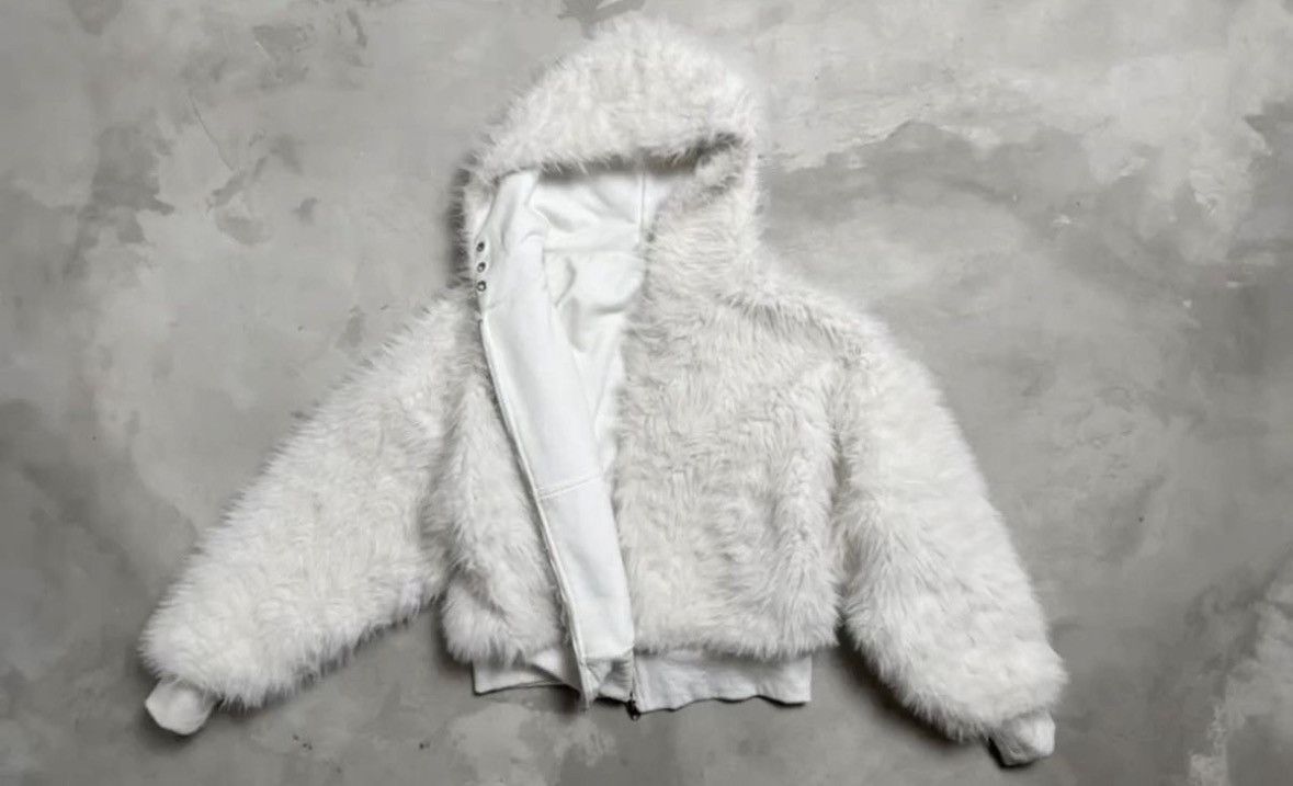 Other Society de nobodies white yeti fur coat Size US S / EU 44-46 / 1 - 1 Thumbnail