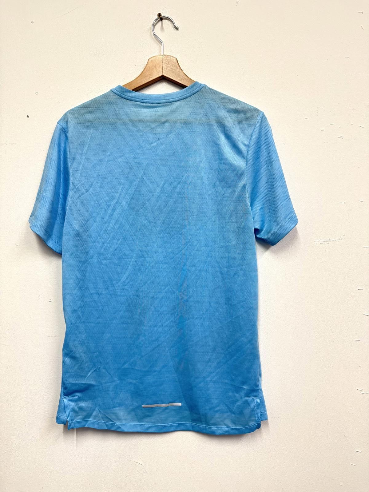 Nike Nike Dri-FIT Light Blue Short Sleeve Sports T-Shirt Medium Size US S / EU 44-46 / 1 - 4 Thumbnail