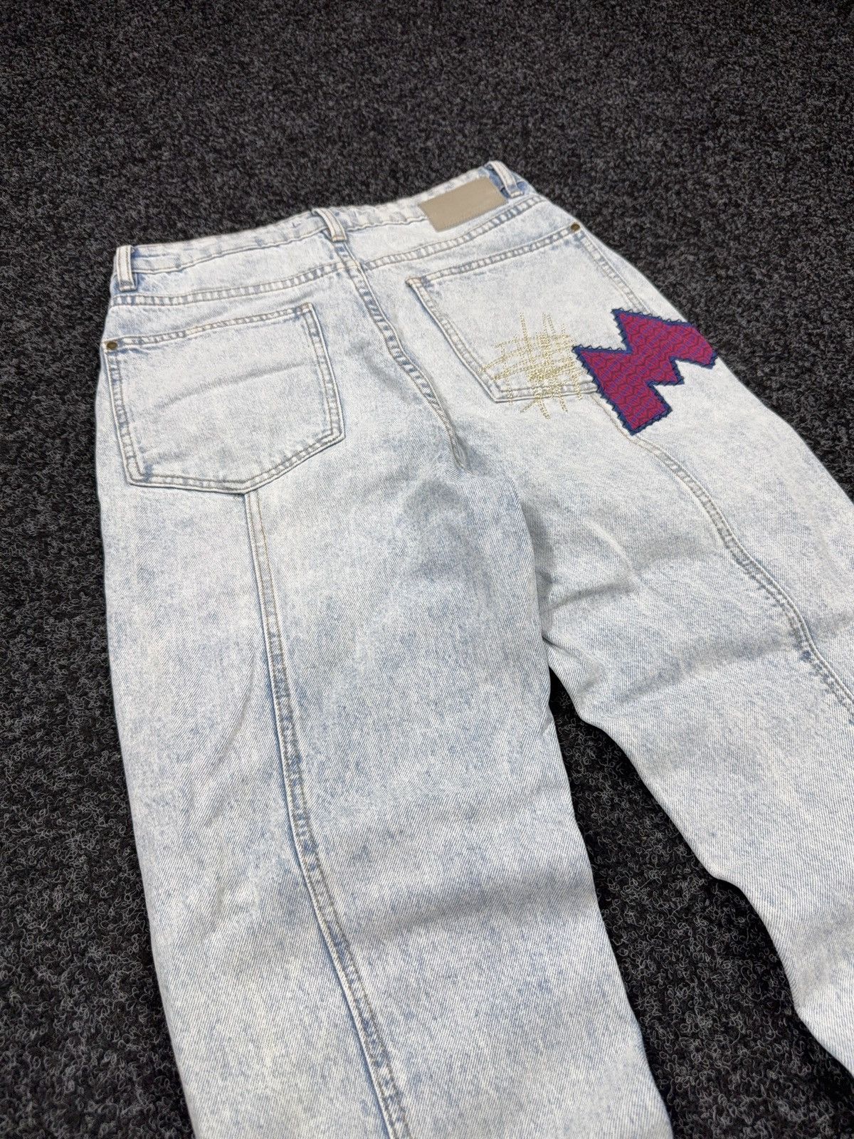 Desigual 00s Y2K Desigual Disney Mickey Patchwork Distressed Jeans Size 28" / US 6 / IT 42 - 15 Thumbnail