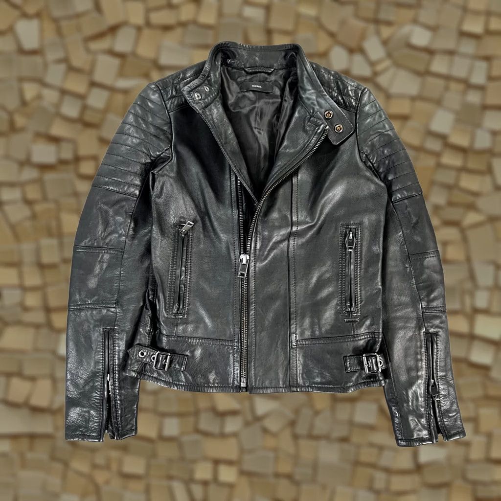Diesel VINTAGE Diesel Womens Leather Jacket Black XS Biker Full Zip Leather Jacket Women XS Black Biker Full Zip Pockets Size XS / US 0-2 / IT 36-38 - 1 Thumbnail