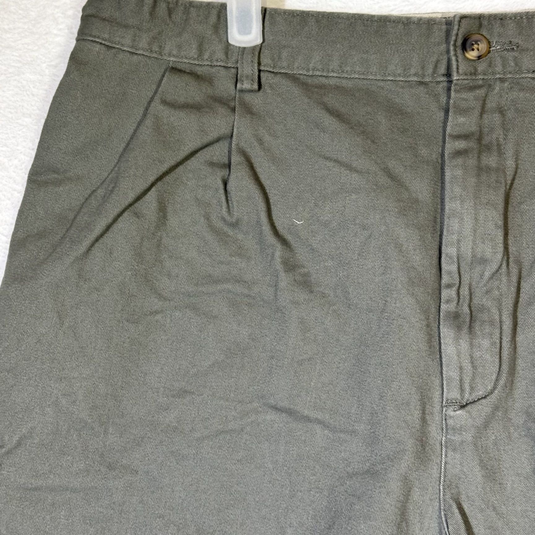 Vintage Saddlebred Shorts Men Green 40 Pleated Cotton Casual Classic Inseam 9 Easy Care Pockets Size US 40 / EU 56 - 3 Thumbnail