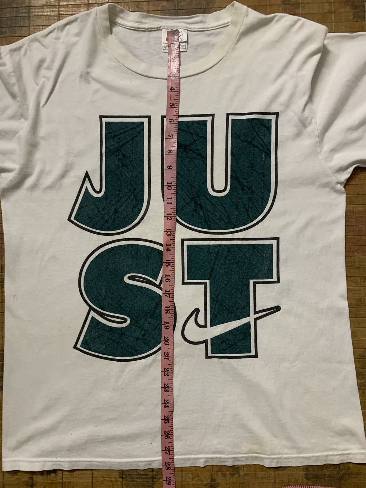 Nike × Vintage Distressed Dirty Vintage Nike JUST DO IT Big Spell T Shirt Size US M / EU 48-50 / 2 - 23 Thumbnail