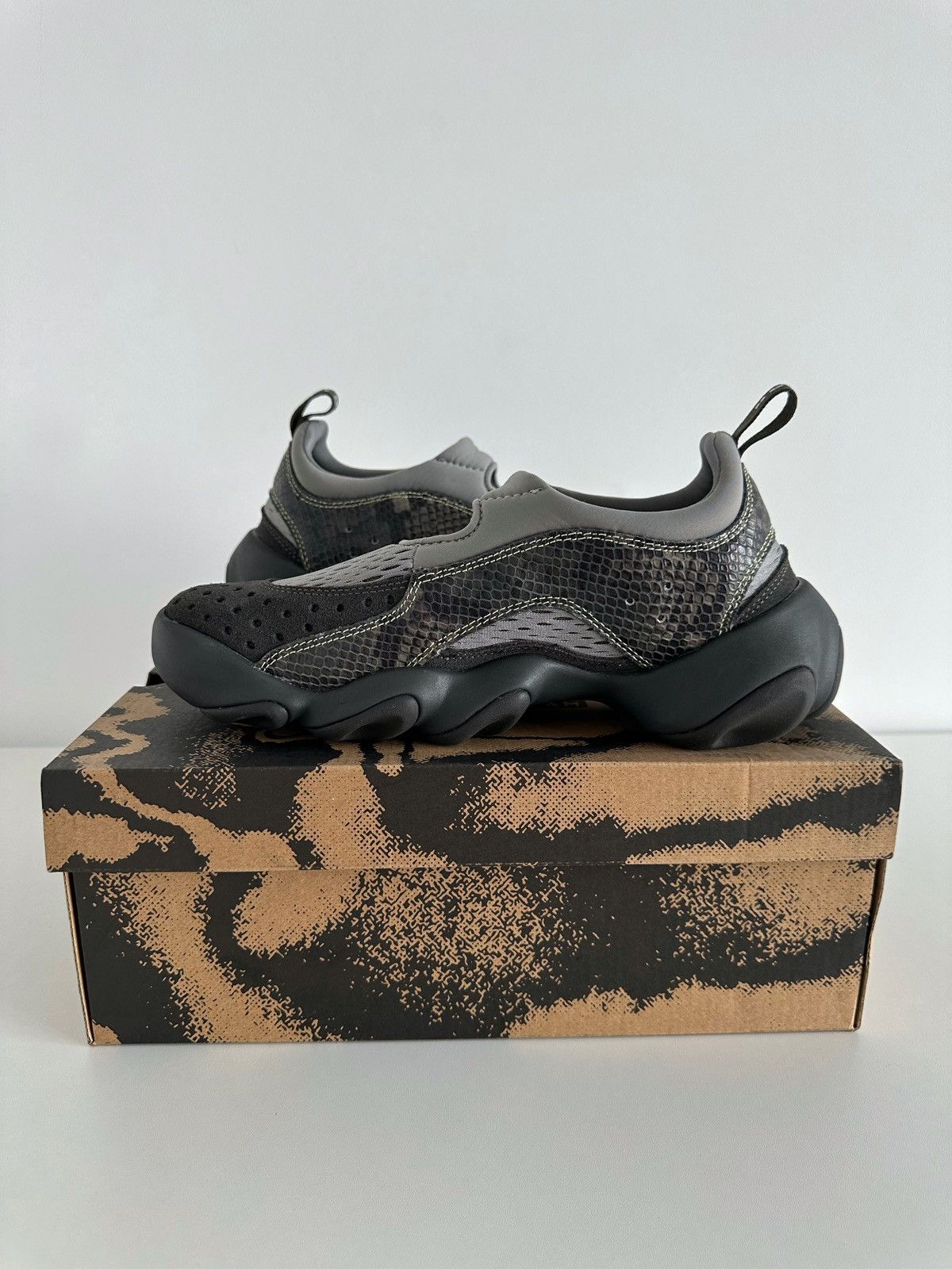Brain Dead × Oakley Oakley Factory Team x Brain Dead Python Flesh Sandal Sneaker Size US 8 / EU 41 - 10 Thumbnail