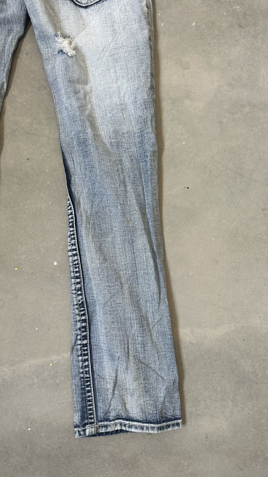 Japanese Brand THE VINTAGE SHERIFF DISTRESSED JEANS Size US 32 / EU 48 - 12 Thumbnail