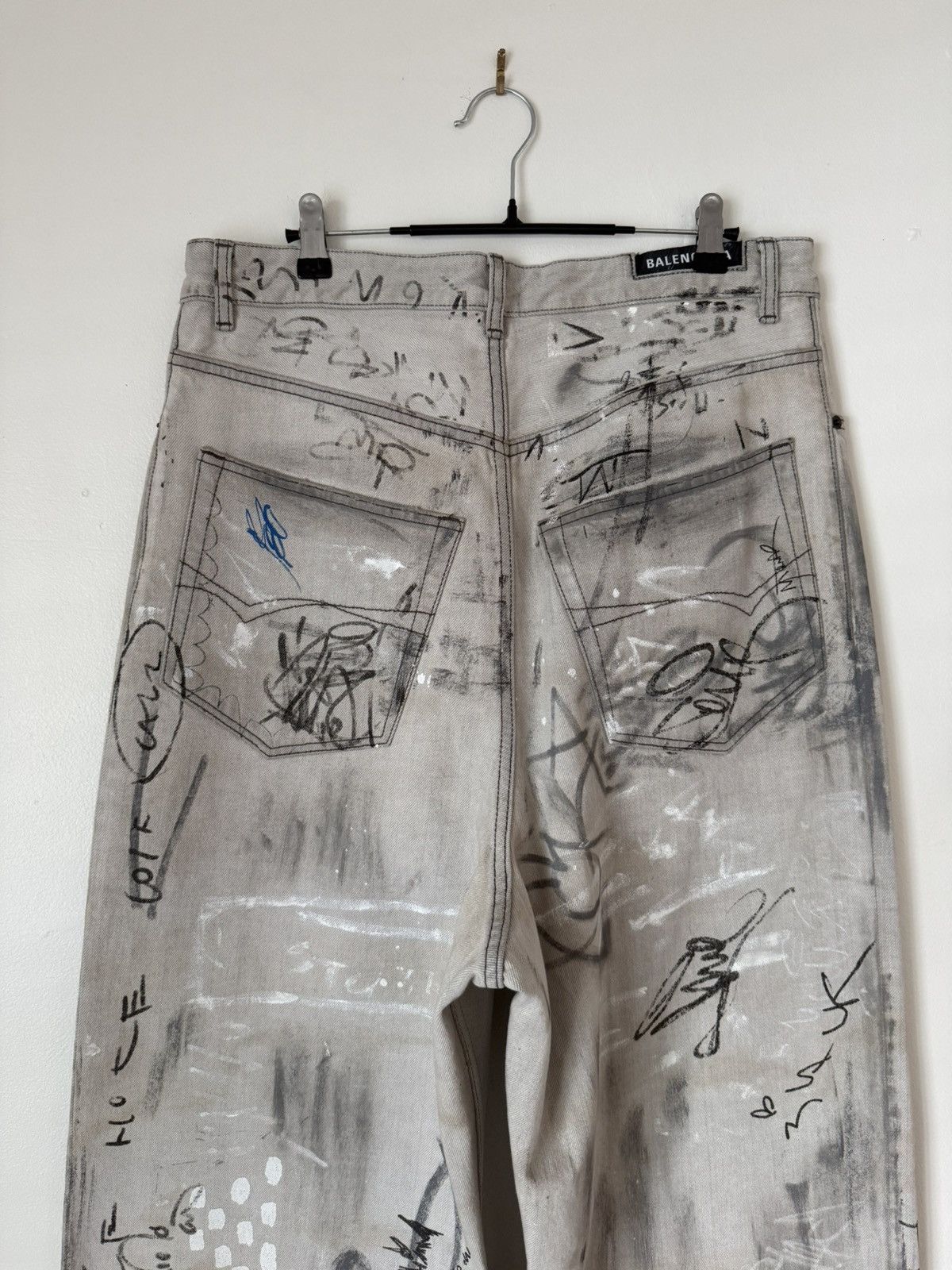 Balenciaga Balenciaga SS23 Graffiti Jeans Baggy Size US 32 / EU 48 - 5 Thumbnail