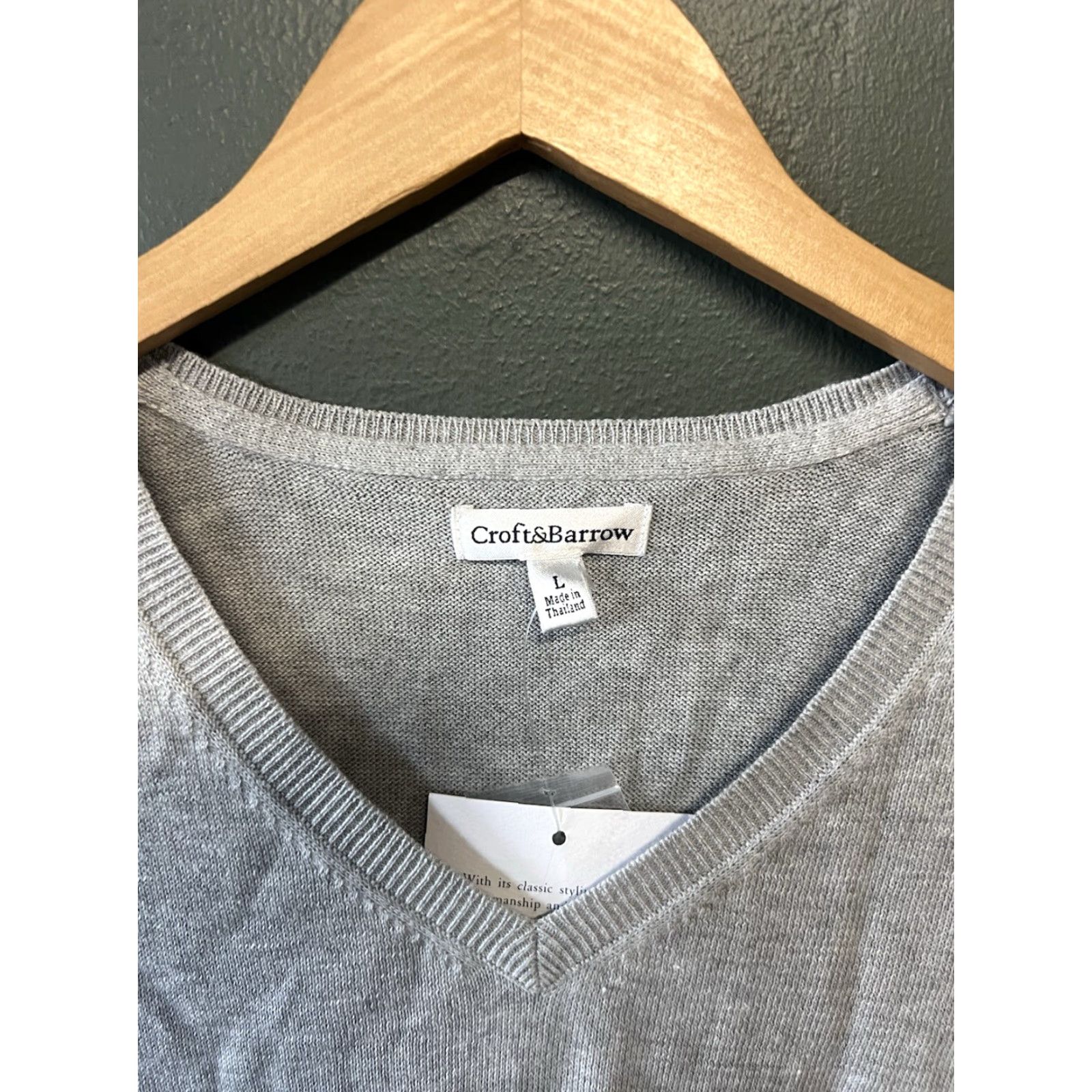 Croft & Barrow Croft & Barrow Womens Gray Knit Long Sleeve Pullover Sweatshirt L NWT V-Neck Adult Womens Pullover Sweatshirt Size L / US 10 / IT 46 - 3 Thumbnail