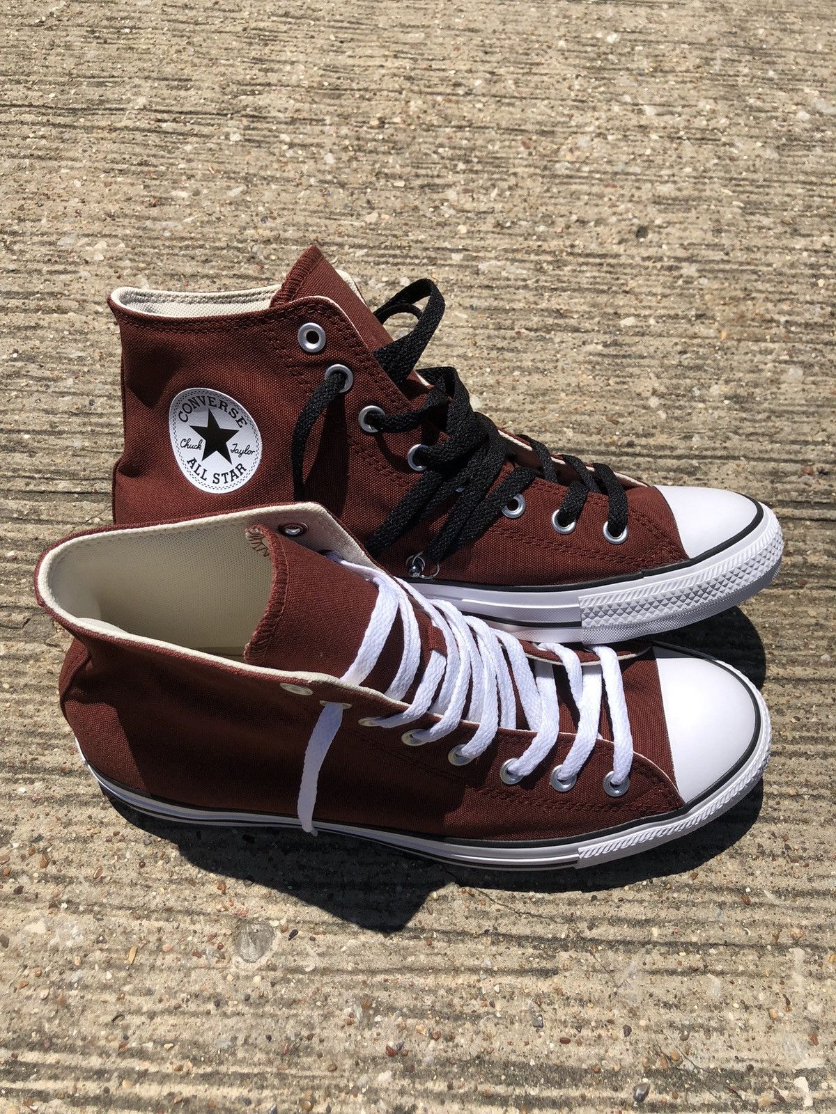 CONVERSE “Chuck Taylor” All Stars A00792F Hi Top (SZ 10.5)