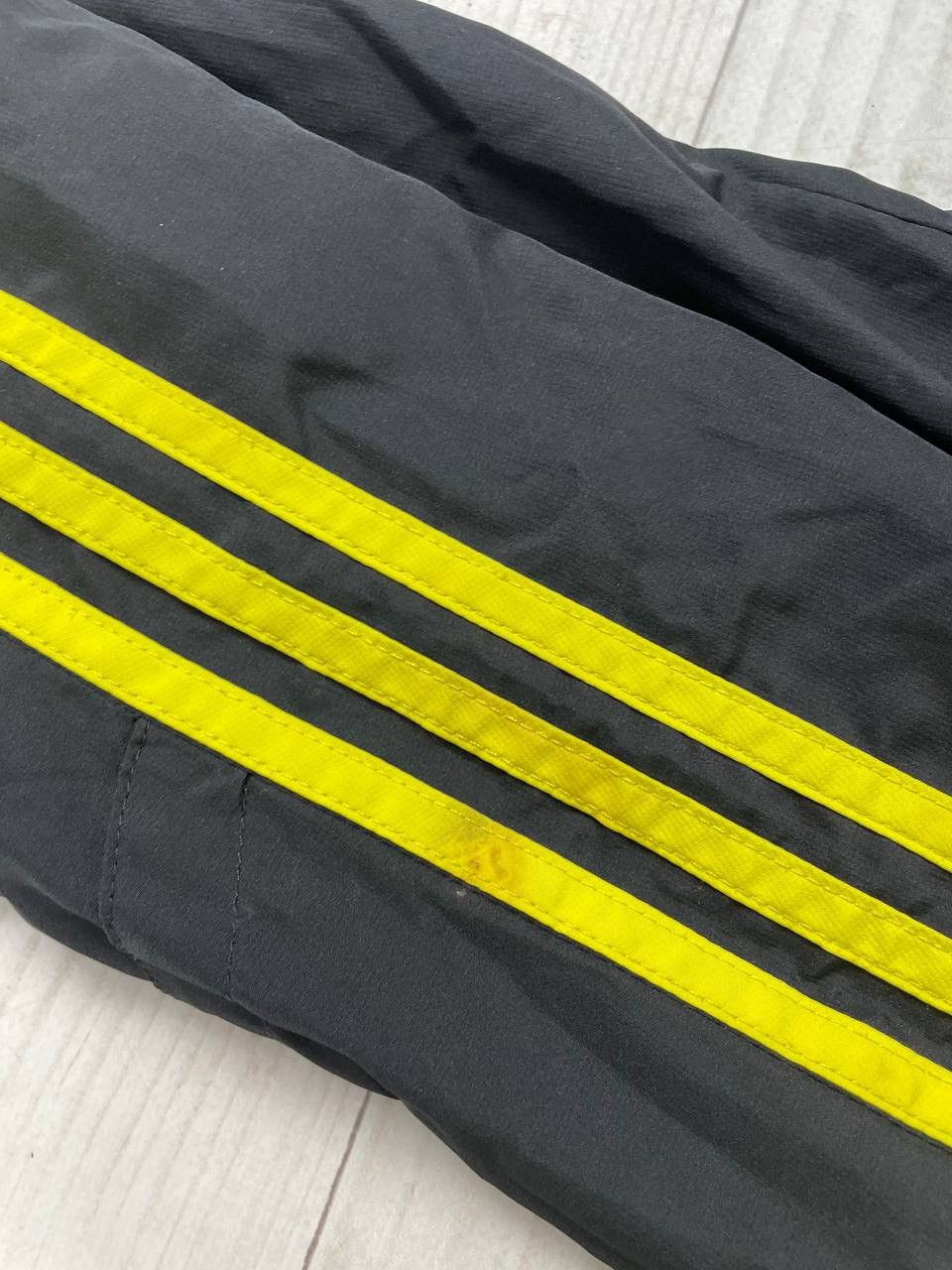 Adidas Vintage Adidas Liverpool 2010 2011 Jacket Pants Tracksuit Size US M / EU 48-50 / 2 - 23 Thumbnail